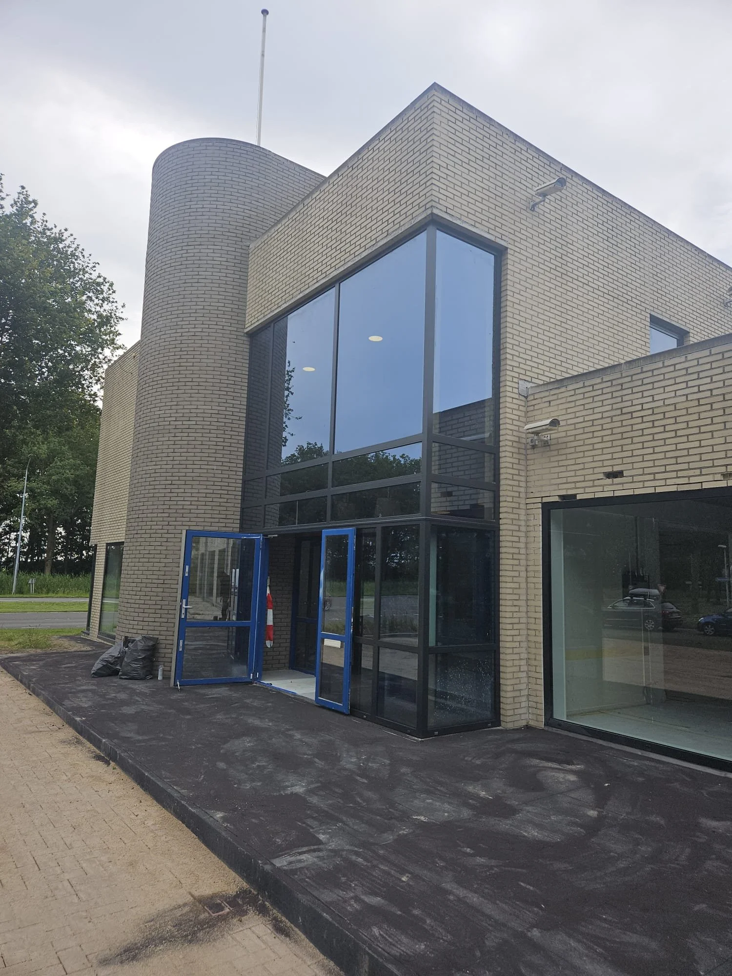 WhatsApp Image 2024-07-01 at 21.19.18.jpeg