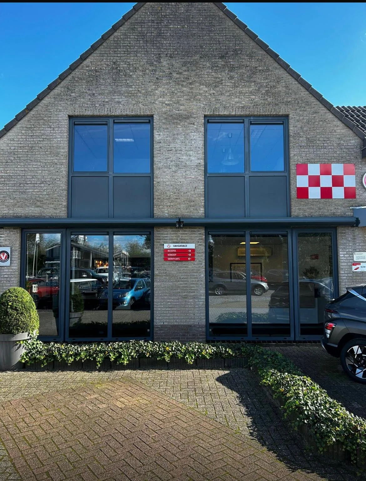 WhatsApp Image 2024-10-30 at 15.54.47.jpeg