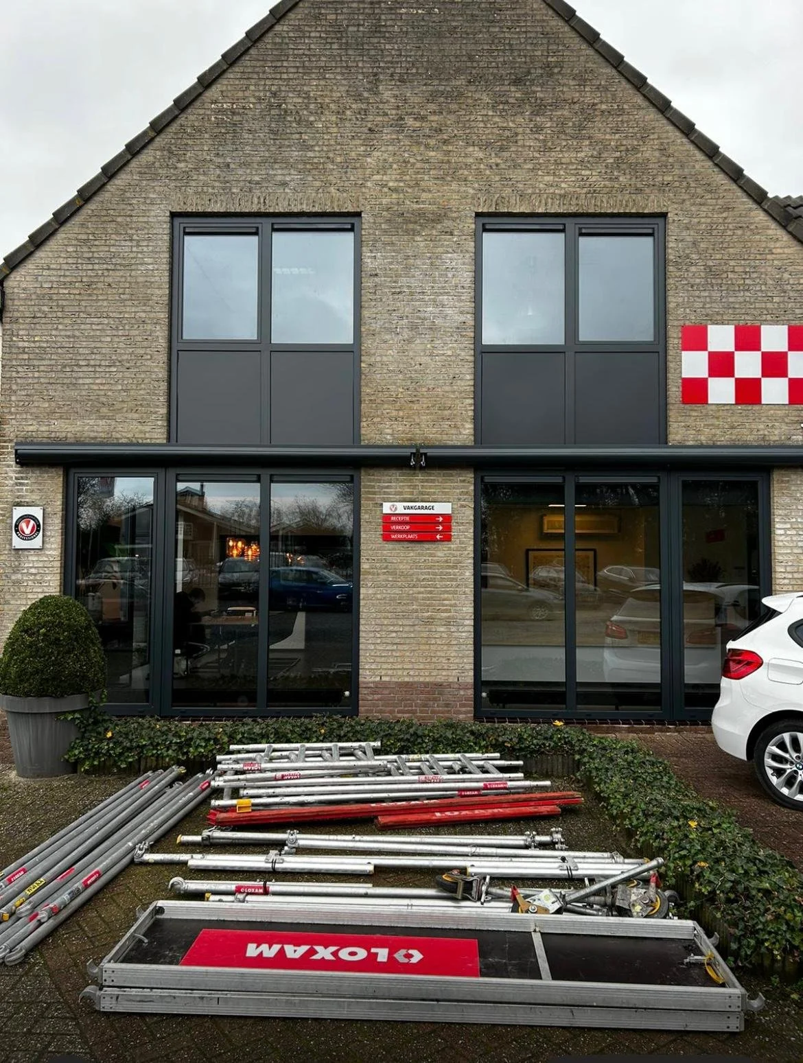 WhatsApp Image 2024-10-30 at 15.54.48.jpeg