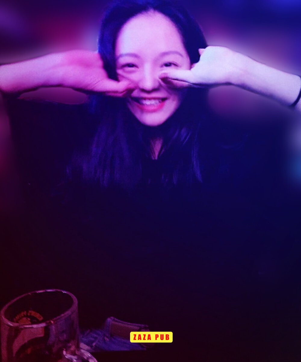 girl+hand+on+eyes.jpg