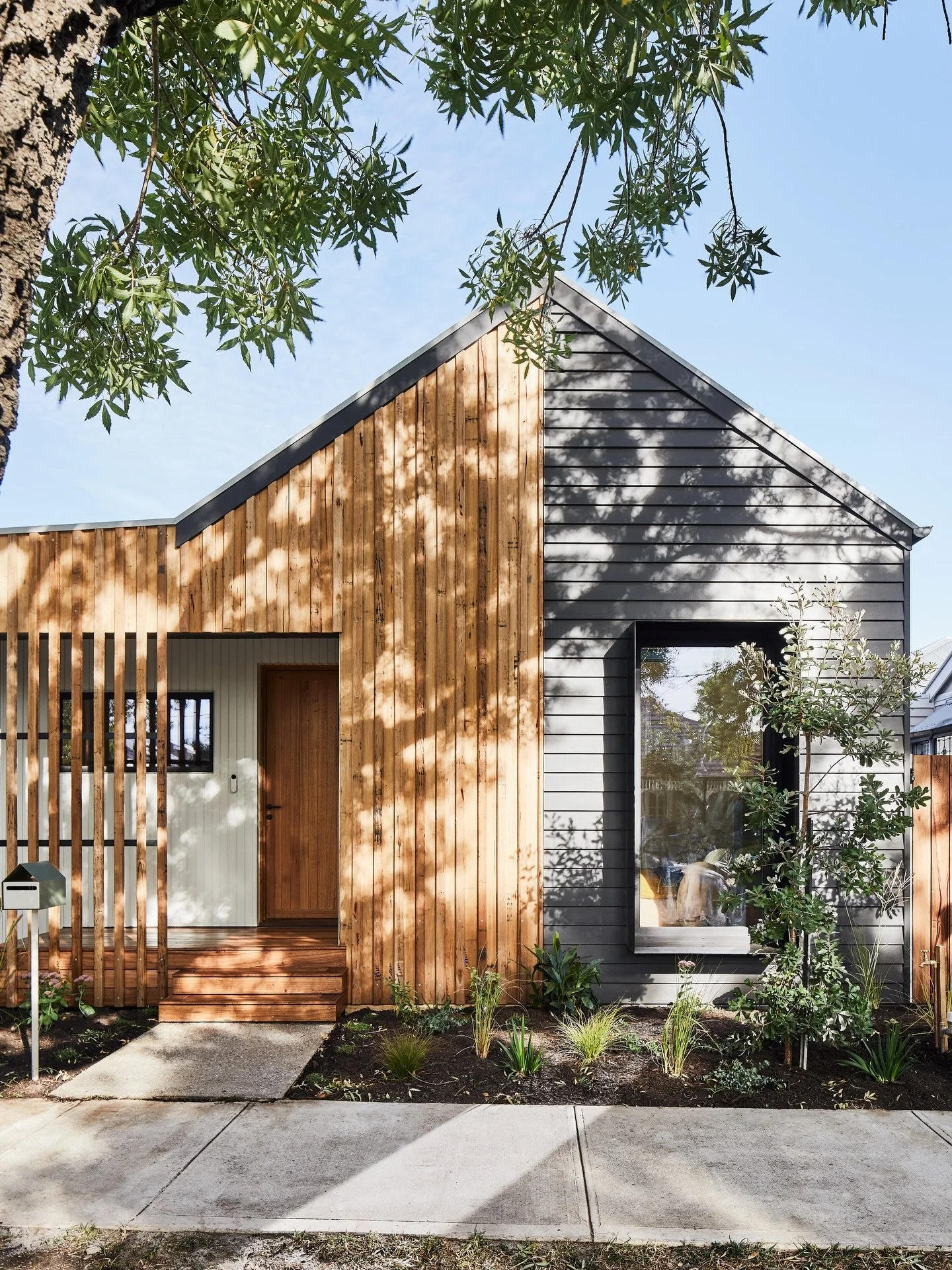 Why wait to 2026 to get cracking on your project.

Instead of starting the new year thinking about your project, maybe a better idea would be to have a chat about a project you&rsquo;re thinking of now, and starting the communication train early so o