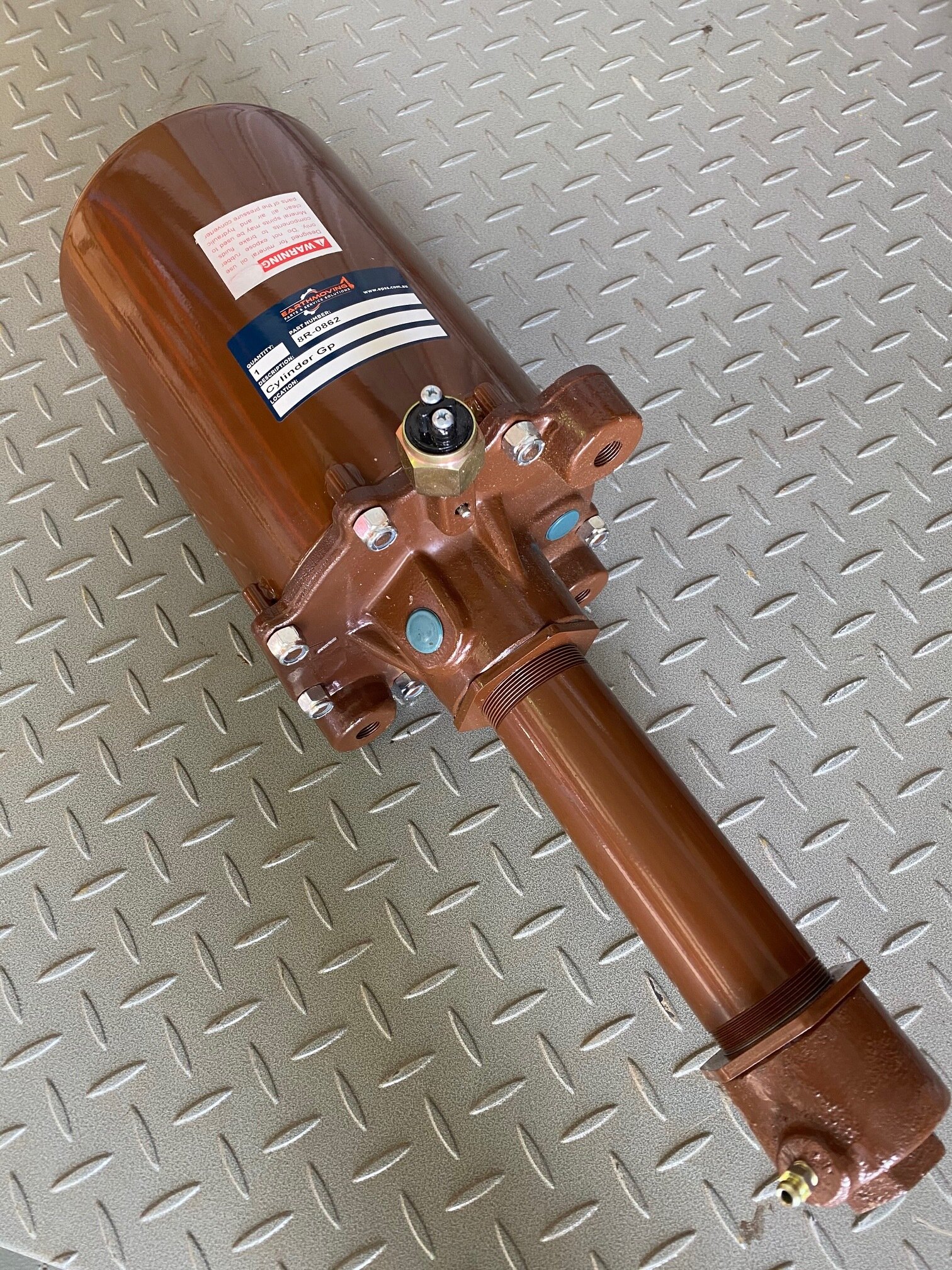 8R0862 - CYLINDER GP, BRAKE - AIR/HYD - $1000,00+GST