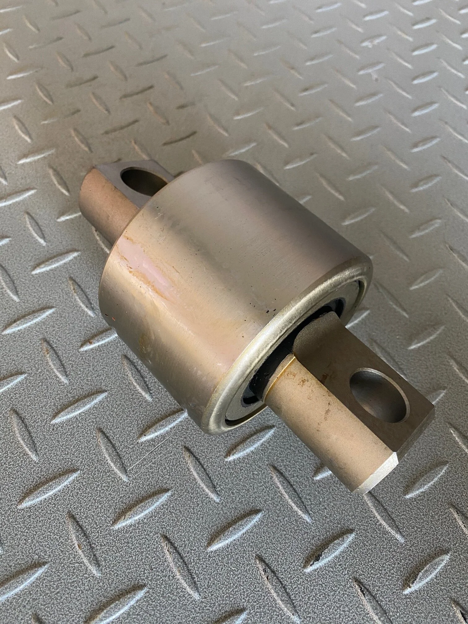 3518204 - BUSHING, SPHERICAL - $380.00+GST