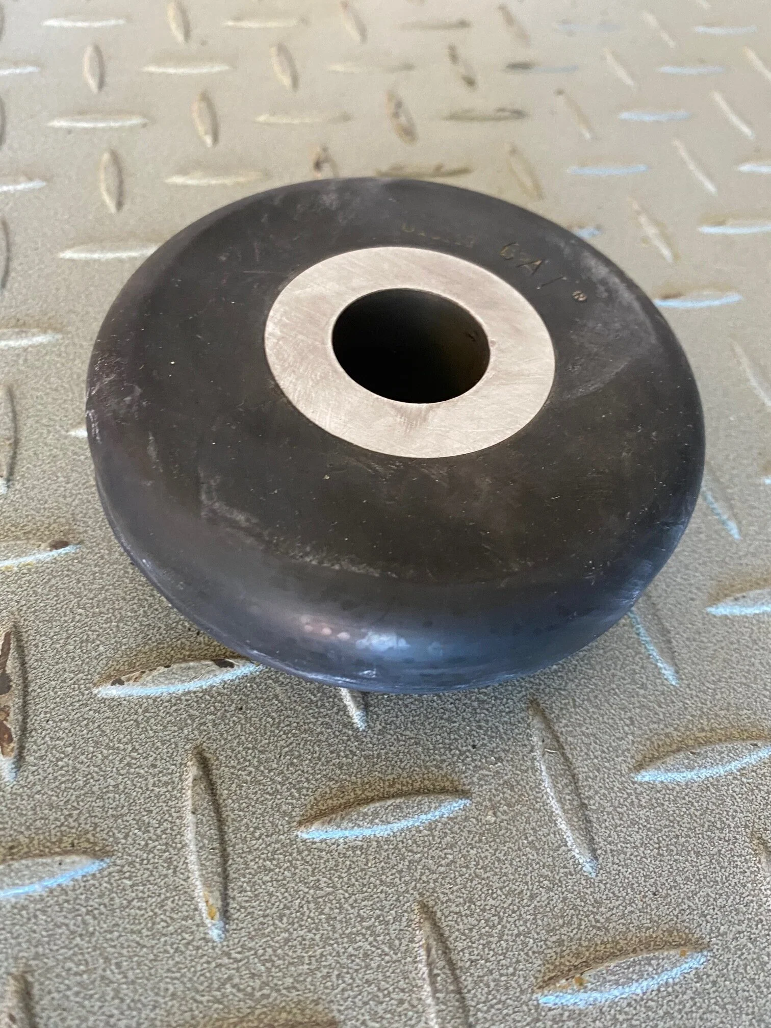 8E0841 - MOUNT AS, PLATFORM - $20.00+GST EA