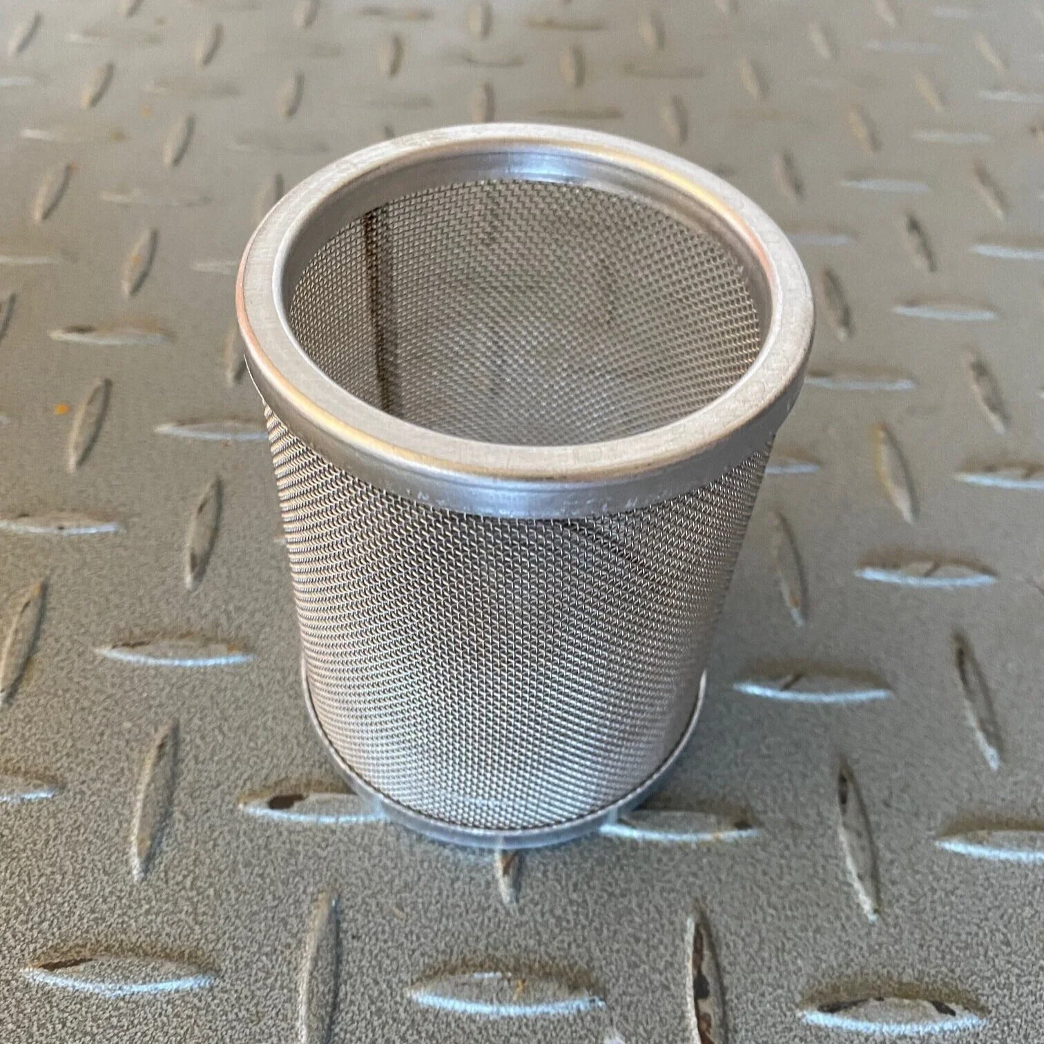 8S9130 - SCREEN, SUCTION (XMSN) - $10.00+GST EA