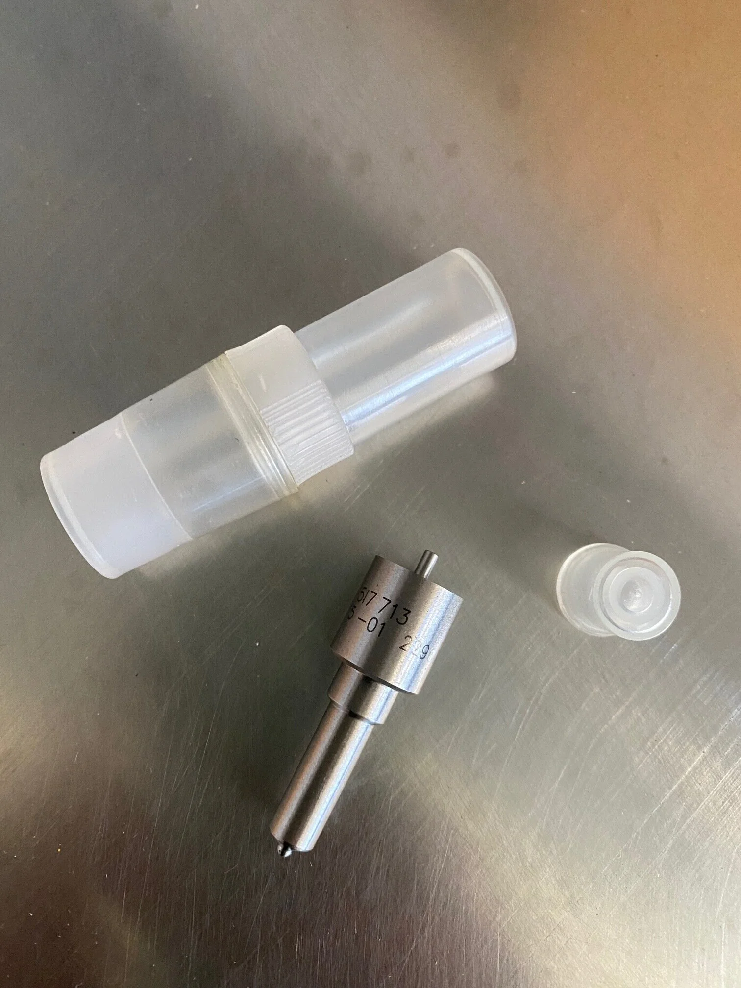 5I7713 - NOZZLE AS, FUEL INJECTION - $90.00+GST EA