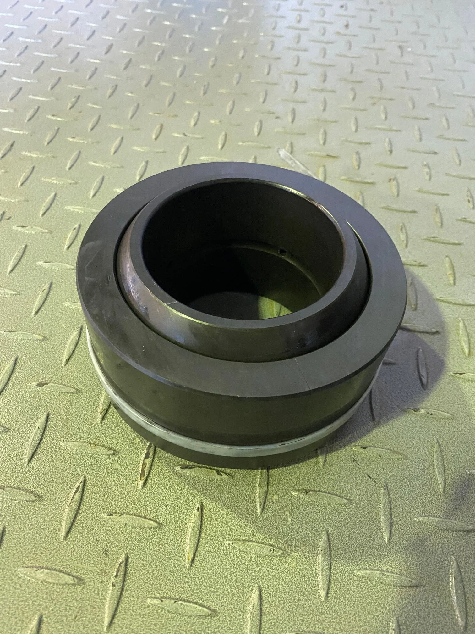 195-50-41161 - BEARING, EQ BAR SPHERICAL - $790.00+GST EA