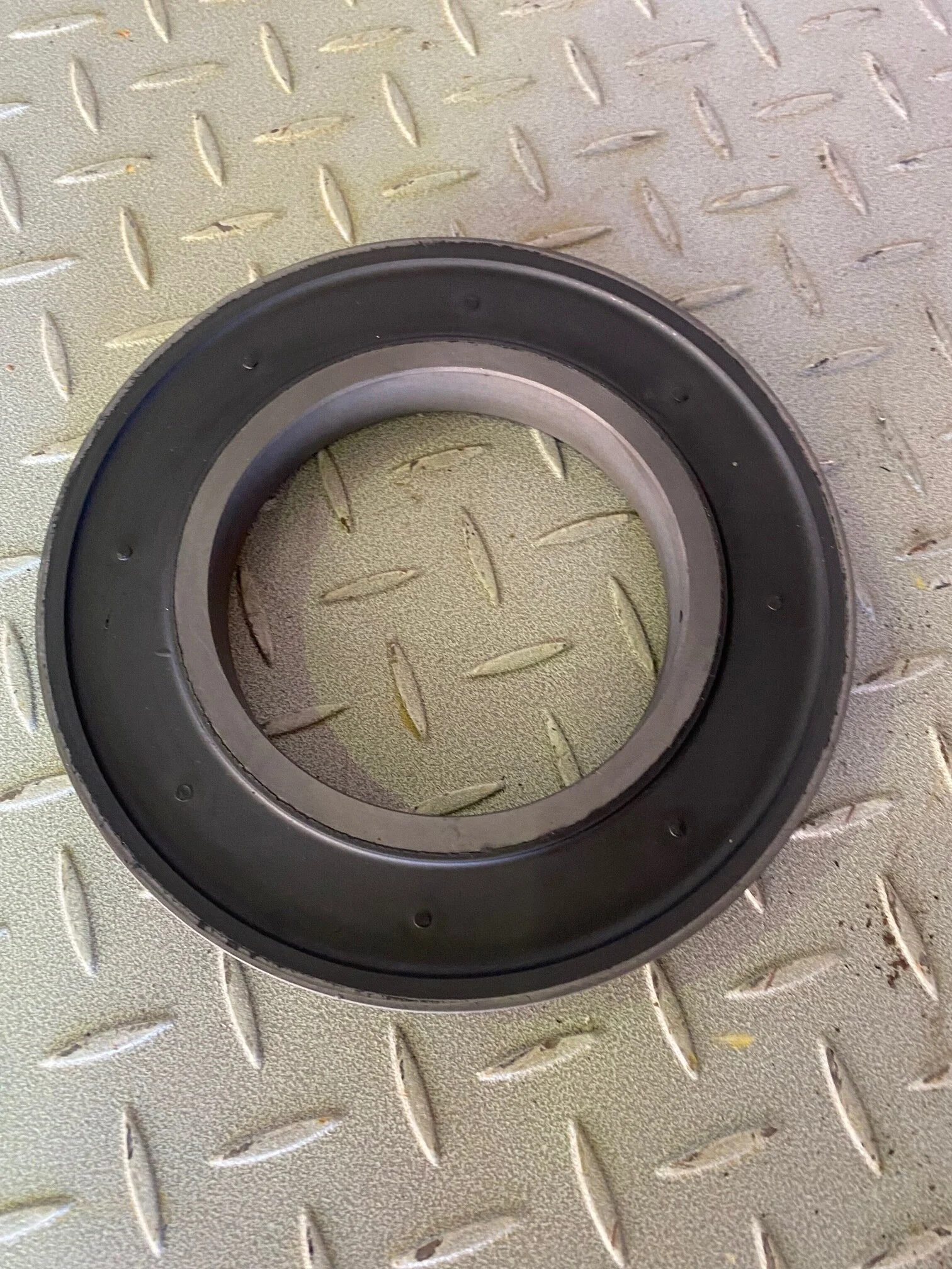 9G2398 - SEAL AS, EQUALIZER BAR END - $125.00+GST EA