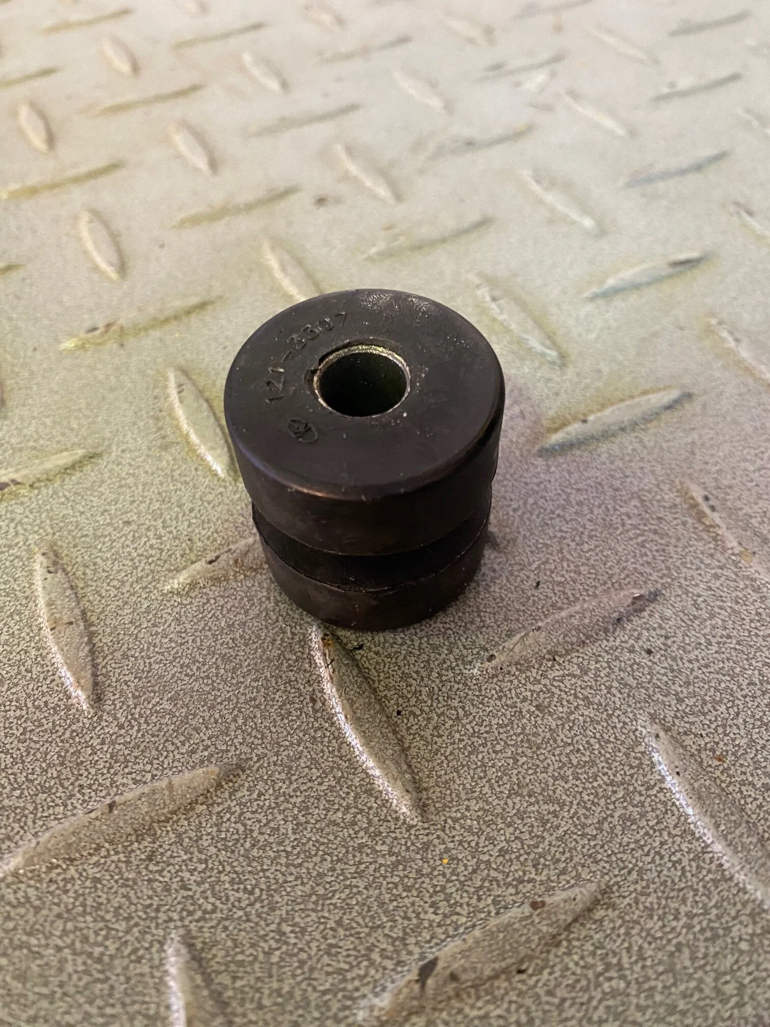 1213307 - MOUNT, RESILIENT (RADIATOR) - $15.00+GST EA