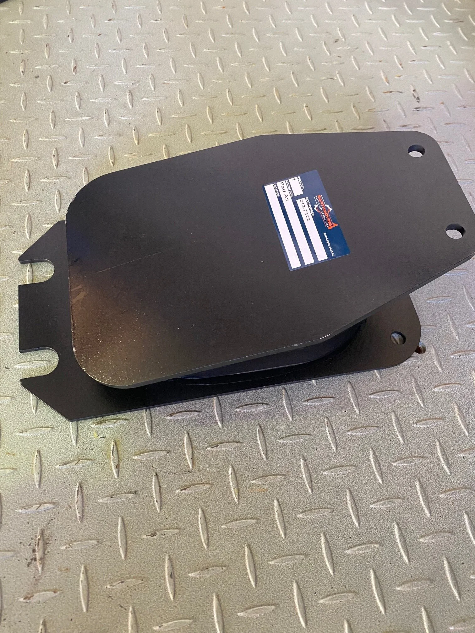 2137322 - PAD AS, EQUALIZER BAR MOUNT - $295.00+GST EA