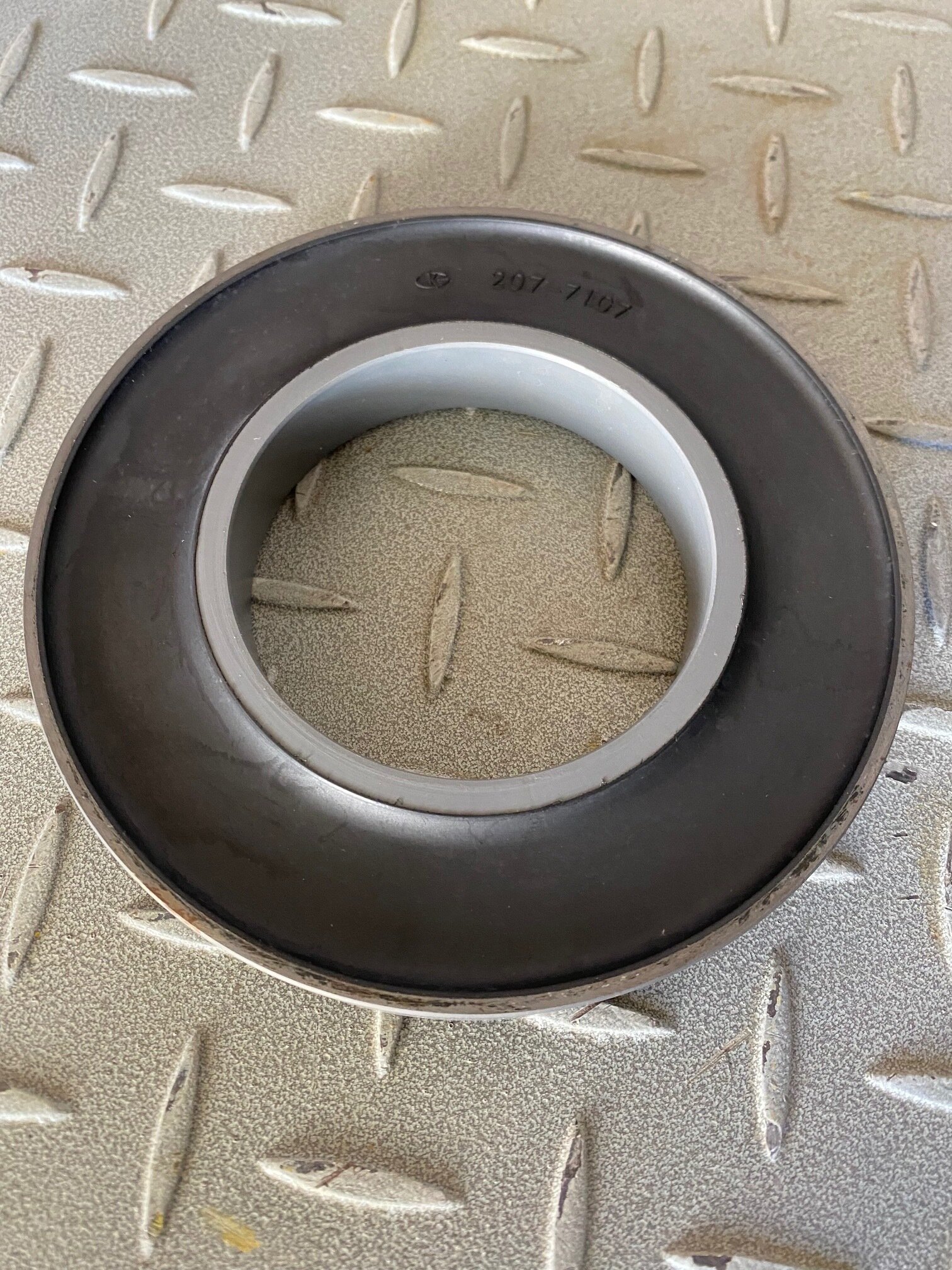 2077107 - SEAL, EQUALIZER BAR END - $150.00+GST EA