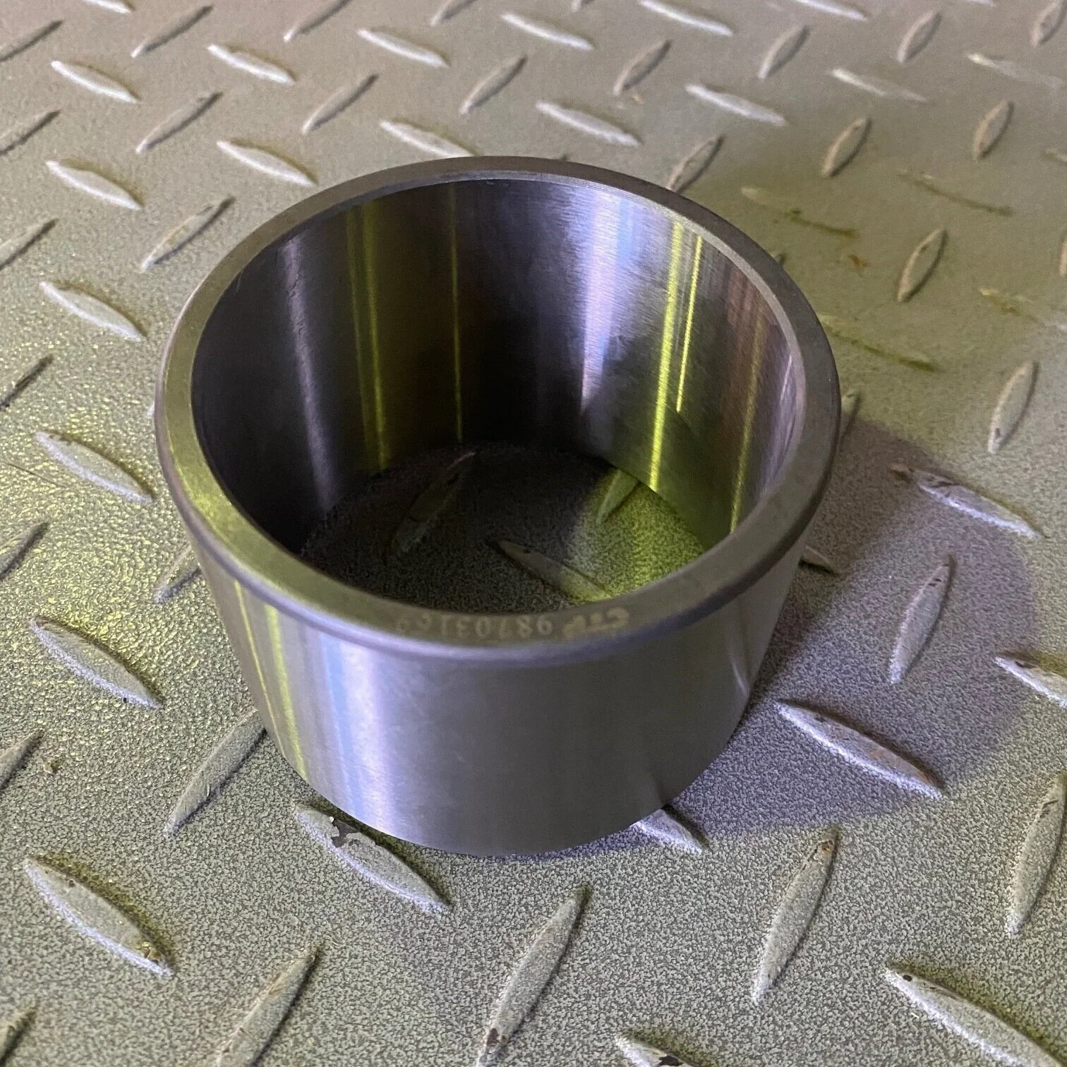 3G8052 - BUSHING, BLADE MOUNT - $50.00+GST EA