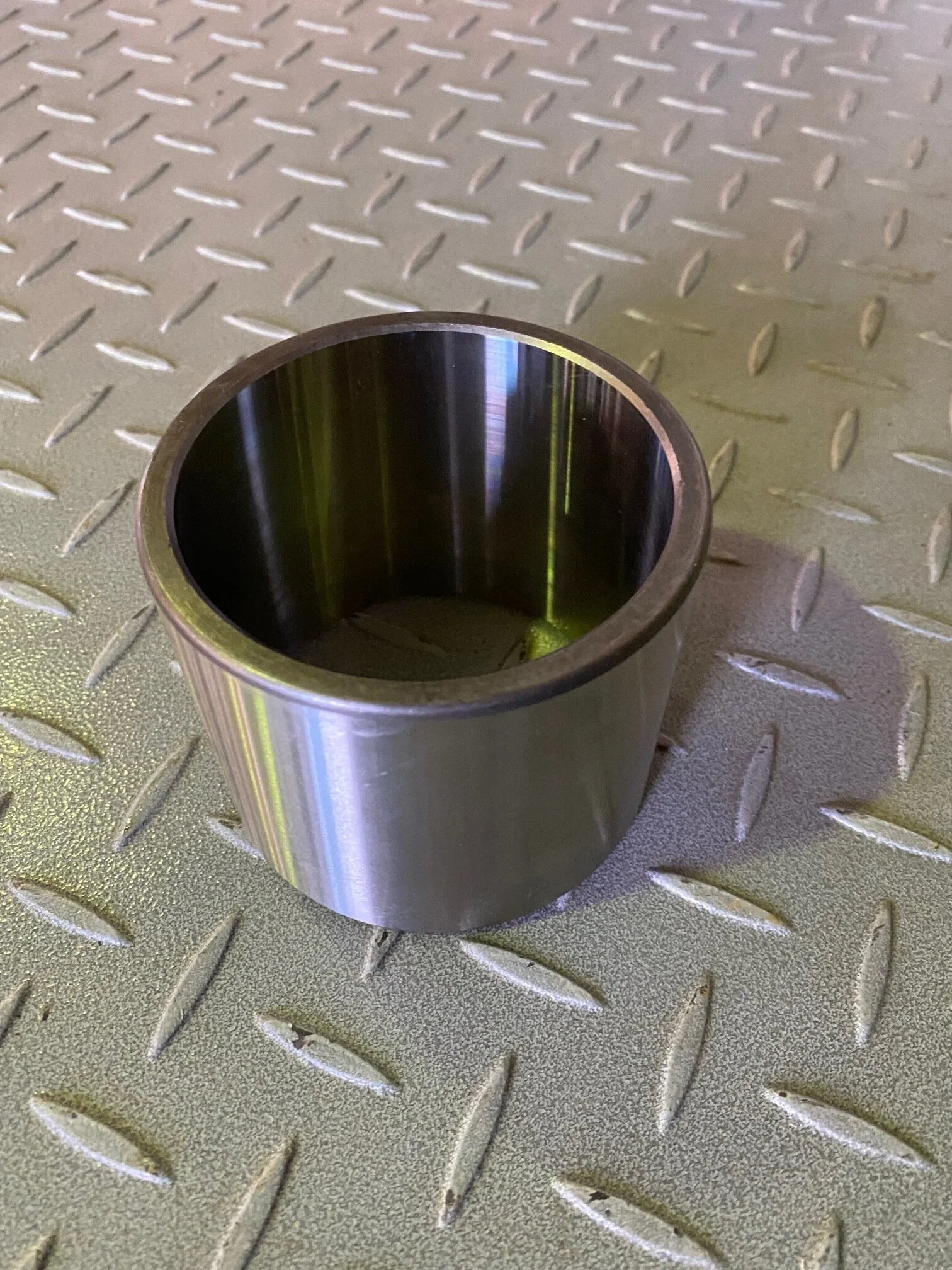 9J9427 - BEARING,SCRAPER HITCH - $60.00+GST EA