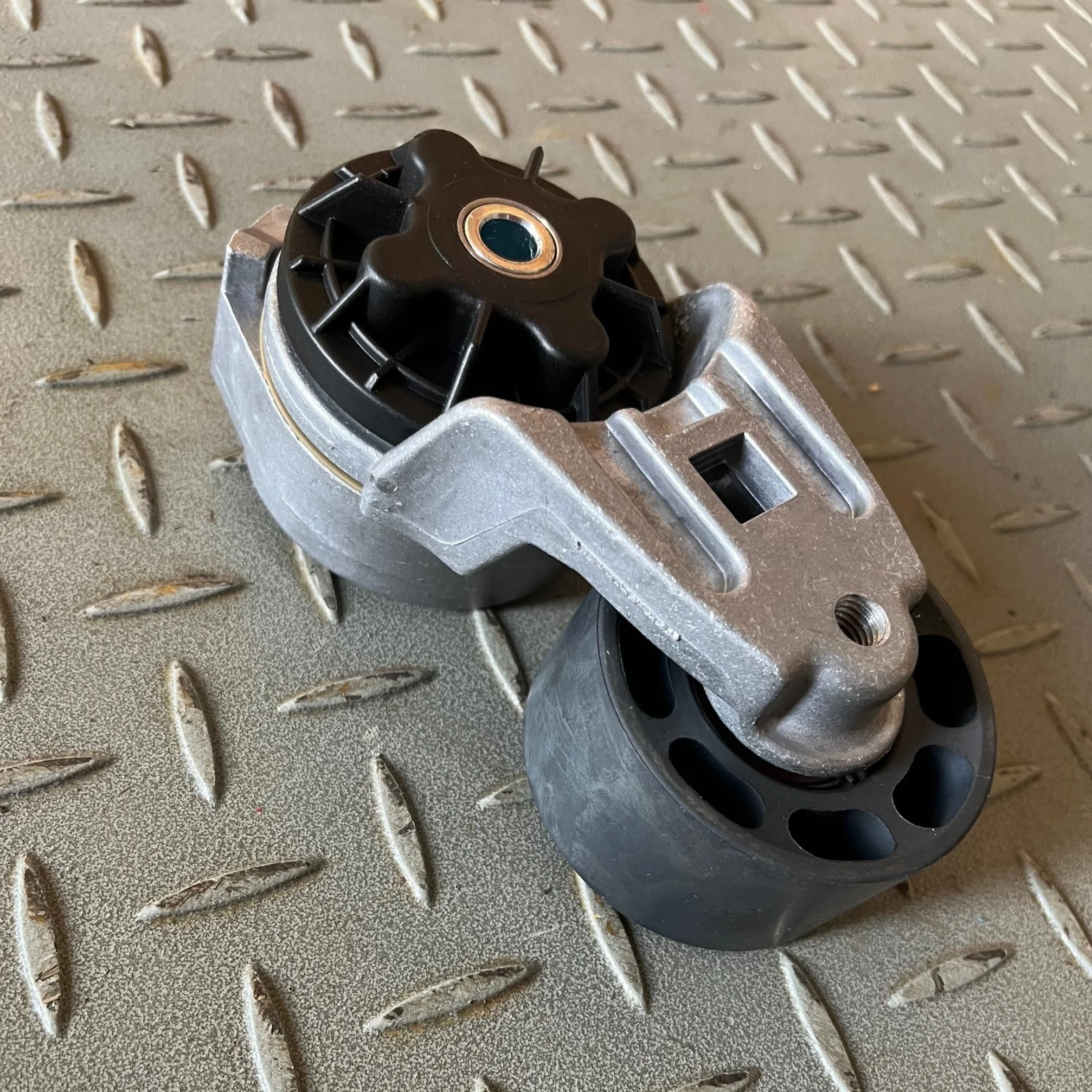 6731-62-4111 - TENSIONER GP, BELT - $250.00+GST EA