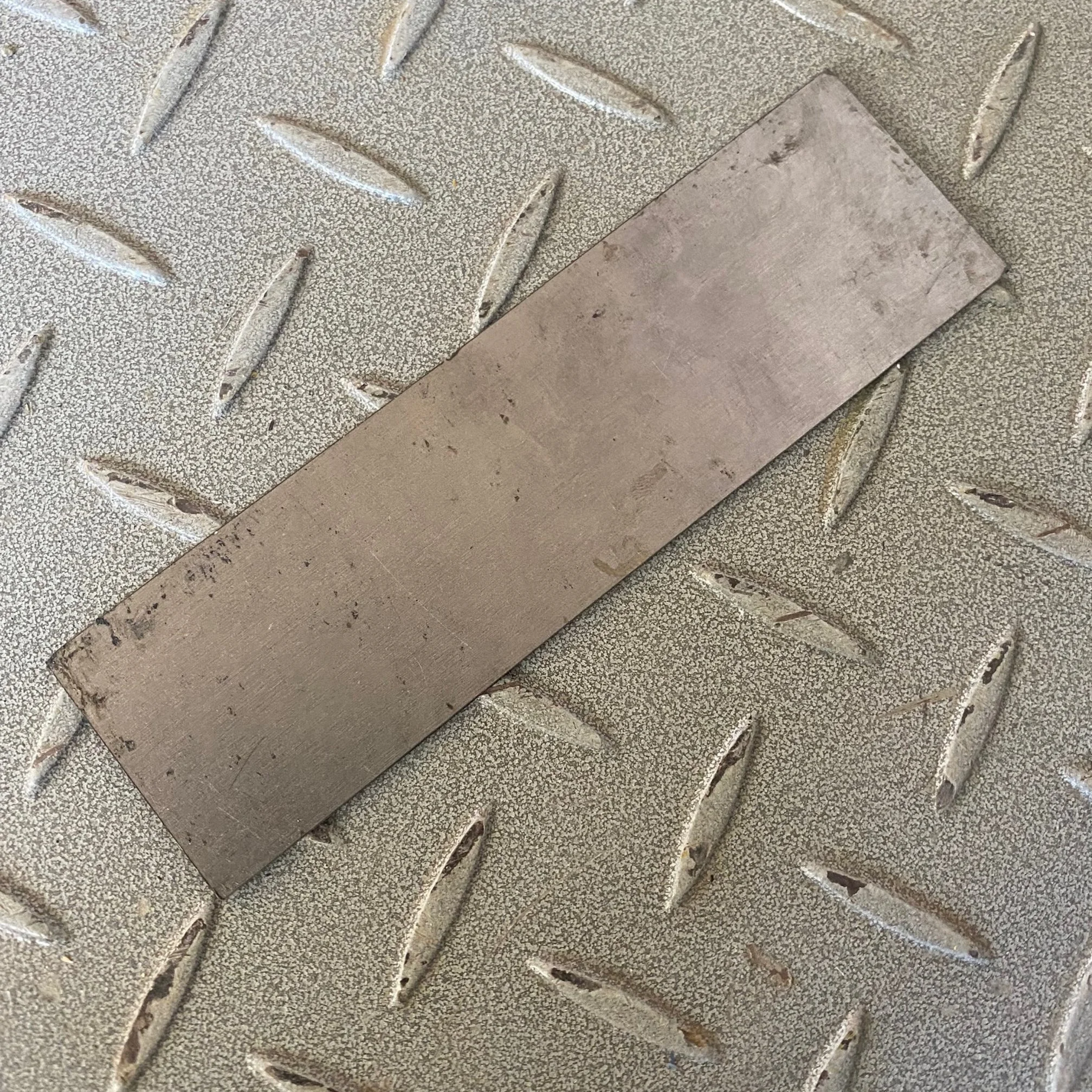 2G2945 - SHIM, BLADE SLIDE - $2.00+GST EA