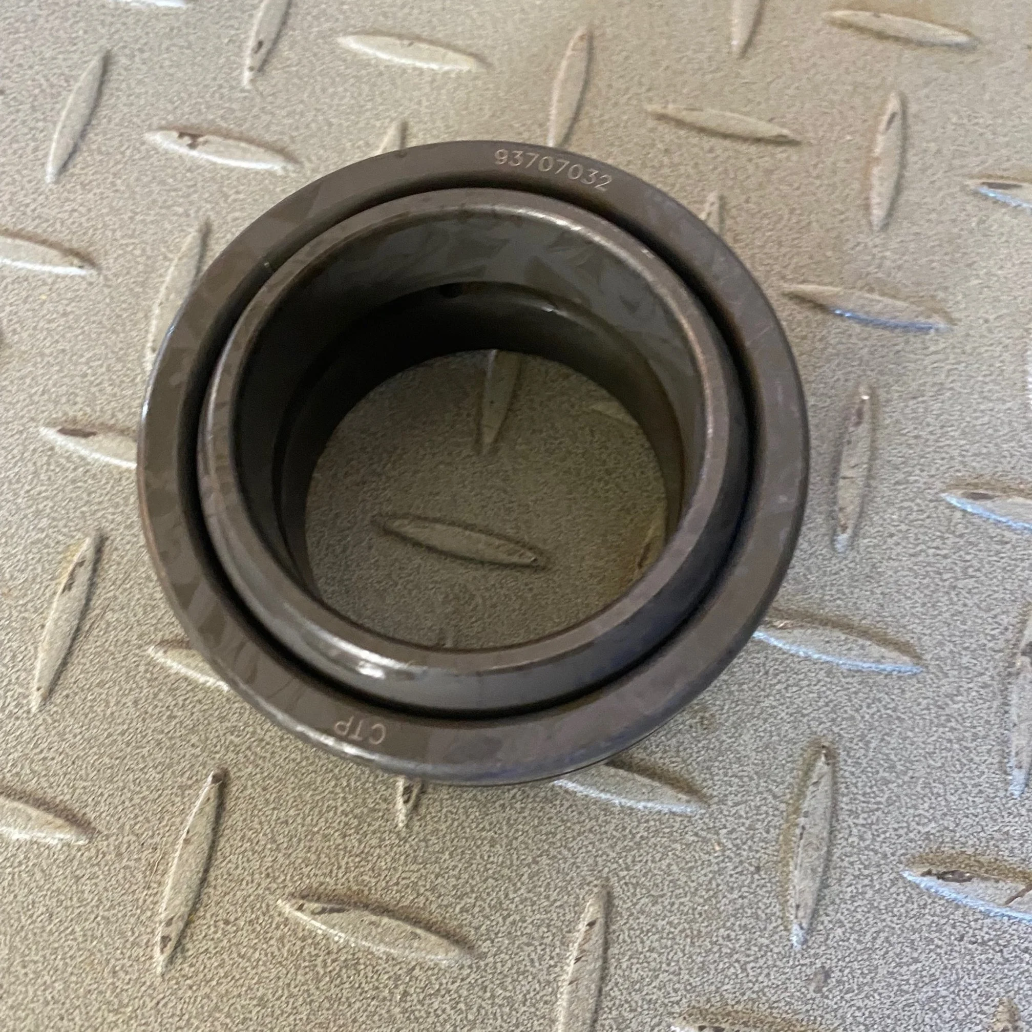 8G4189 - BEARING, SLEF ALIGNING - $70.00+GST EA