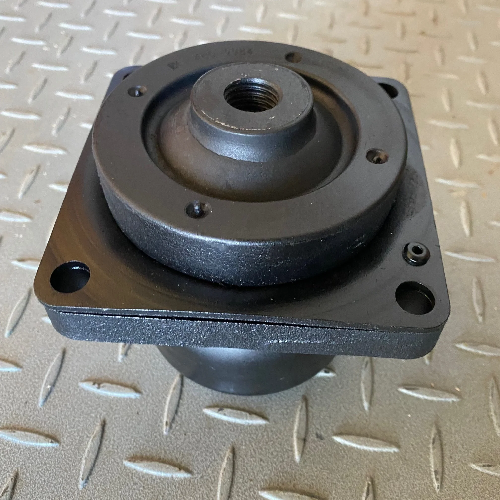 4852984 - MOUNT AS, CAB - $300.00+GST EA