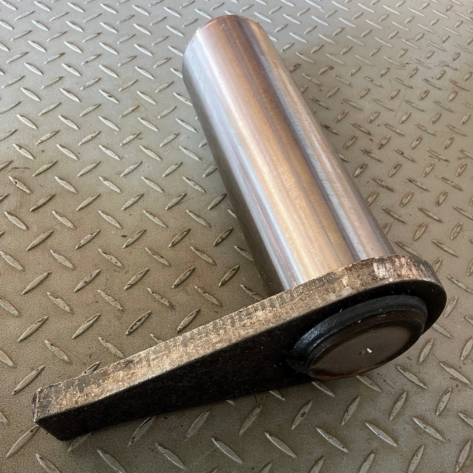 9J6689 - PIN AS, RIPPER FRAME - $475.00+GST EA