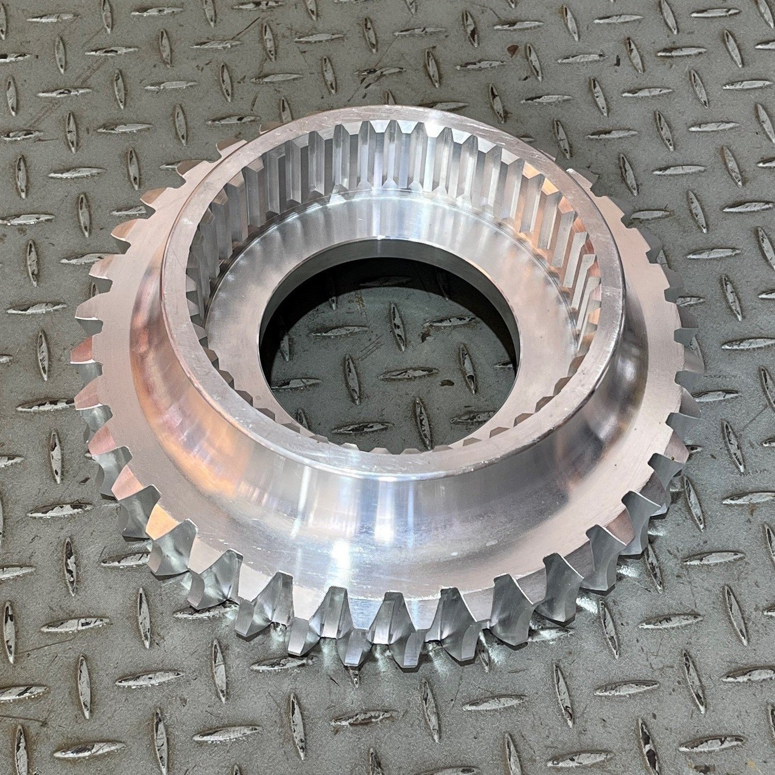 8X5303 - GEAR, WORM (CIRCLE DRIVE) - $2400.00+GST EA