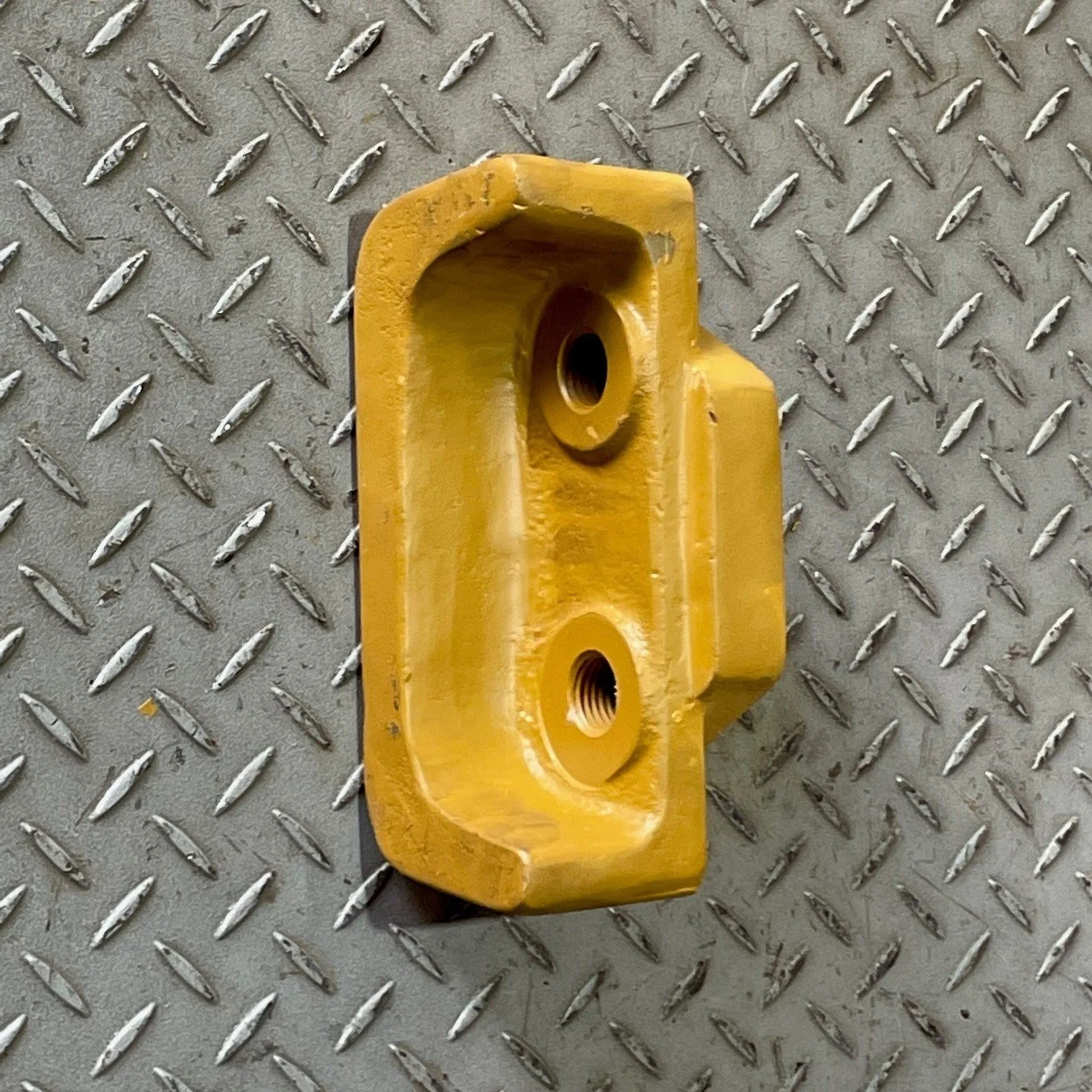 195-30-67410 - GUIDE, BOGIE - $500.00+GST EA