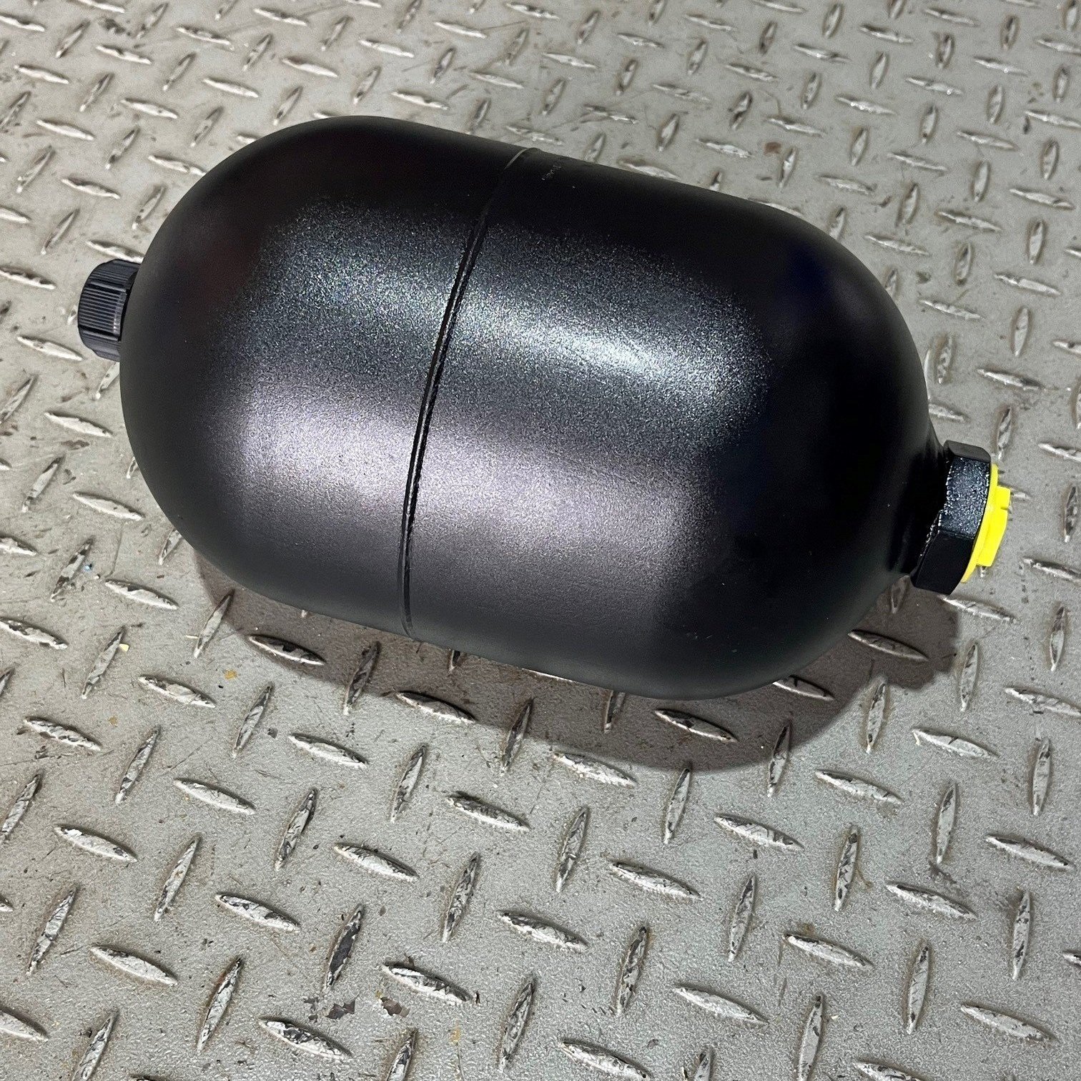 2518266 - ACCUMULATOR GP (UNCHARGED) - $1600.00+GST EA