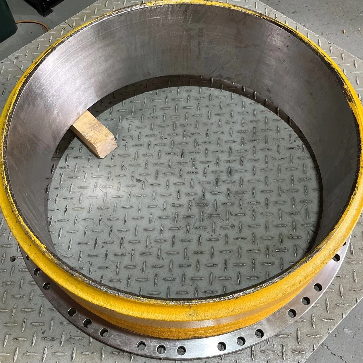 1754157 - DRUM AS, BRAKE - $4150.00+GST EA
