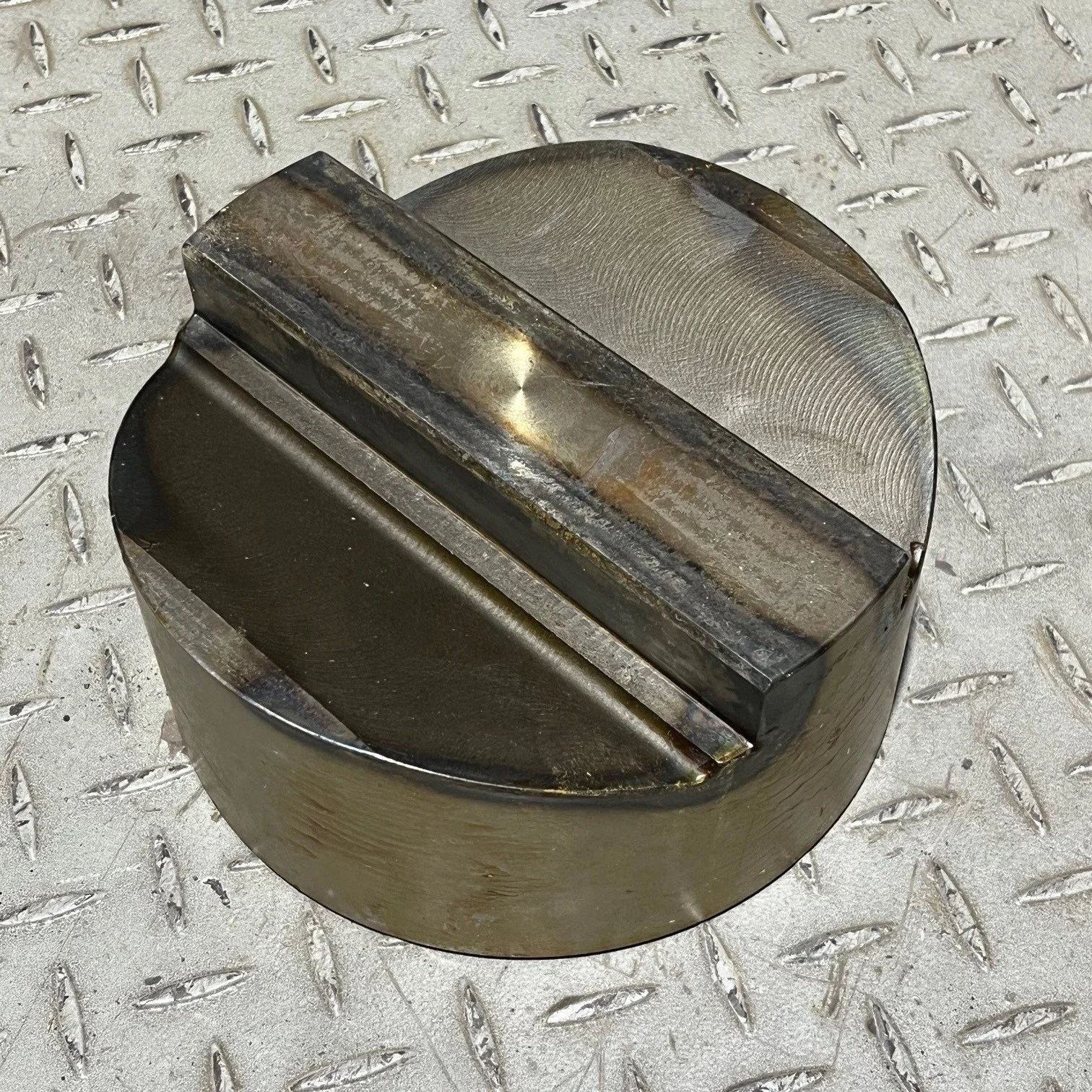 7T4130 - GUIDE, CANNON - $750.00+GST EA
