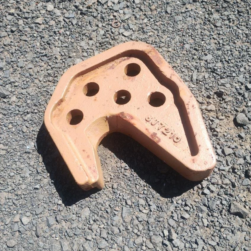 8J7210 - GUIDE (RH), BOWL - $350.00+GST EA 