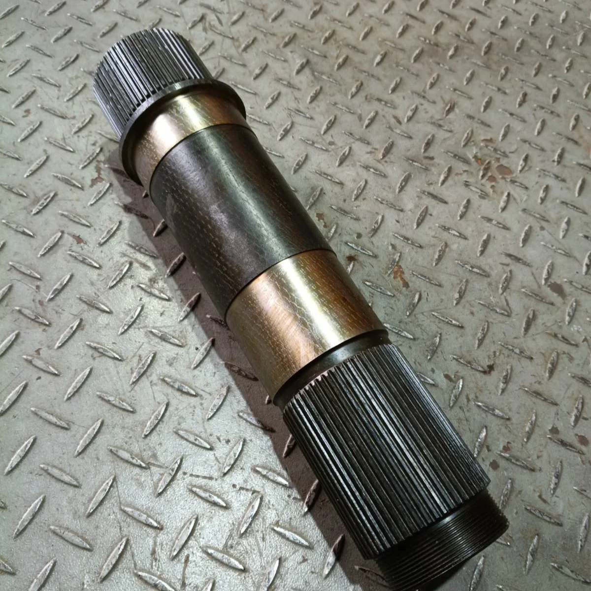 8W4142 - SHAFT AS, DRIVE - $1950.00+GST EA