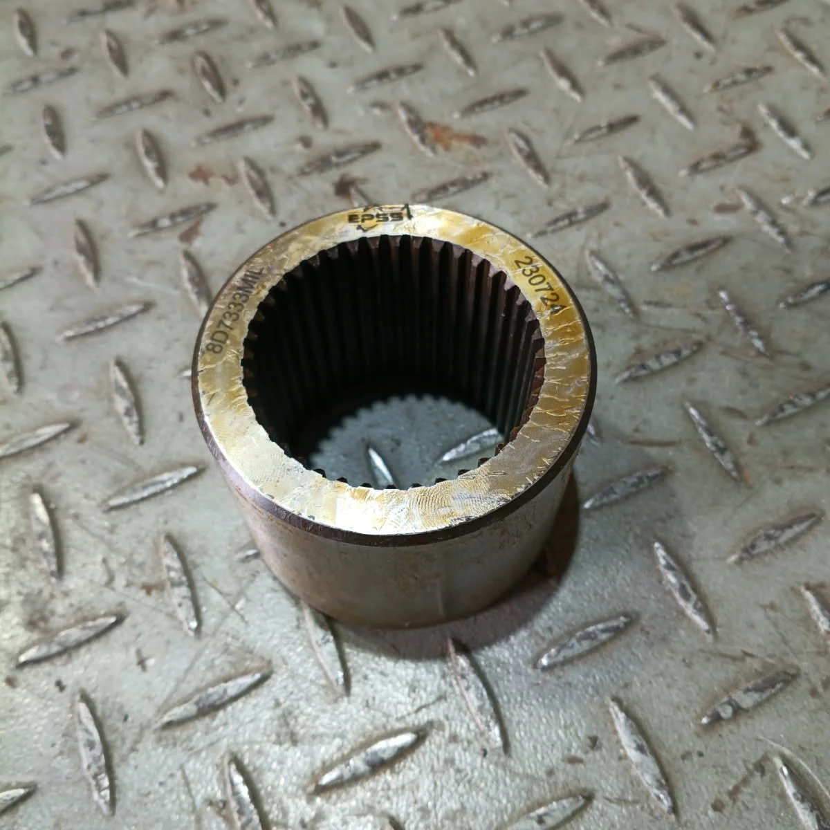 8D7333 - COLLAR, CIRCLE DRIVE - $350.00+GST EA