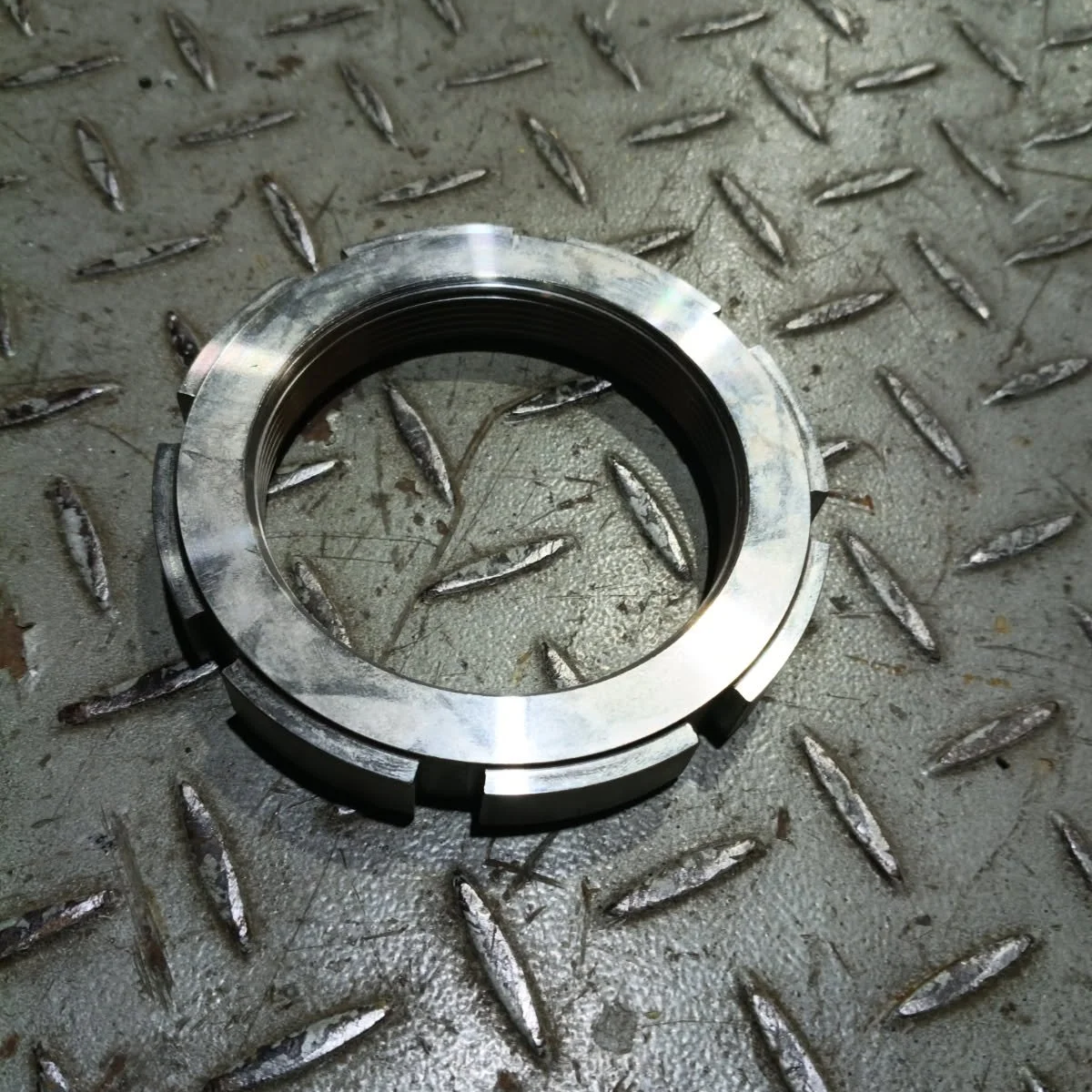 8D3540 - NUT, BEARING LOCK - $95.00+GST EA