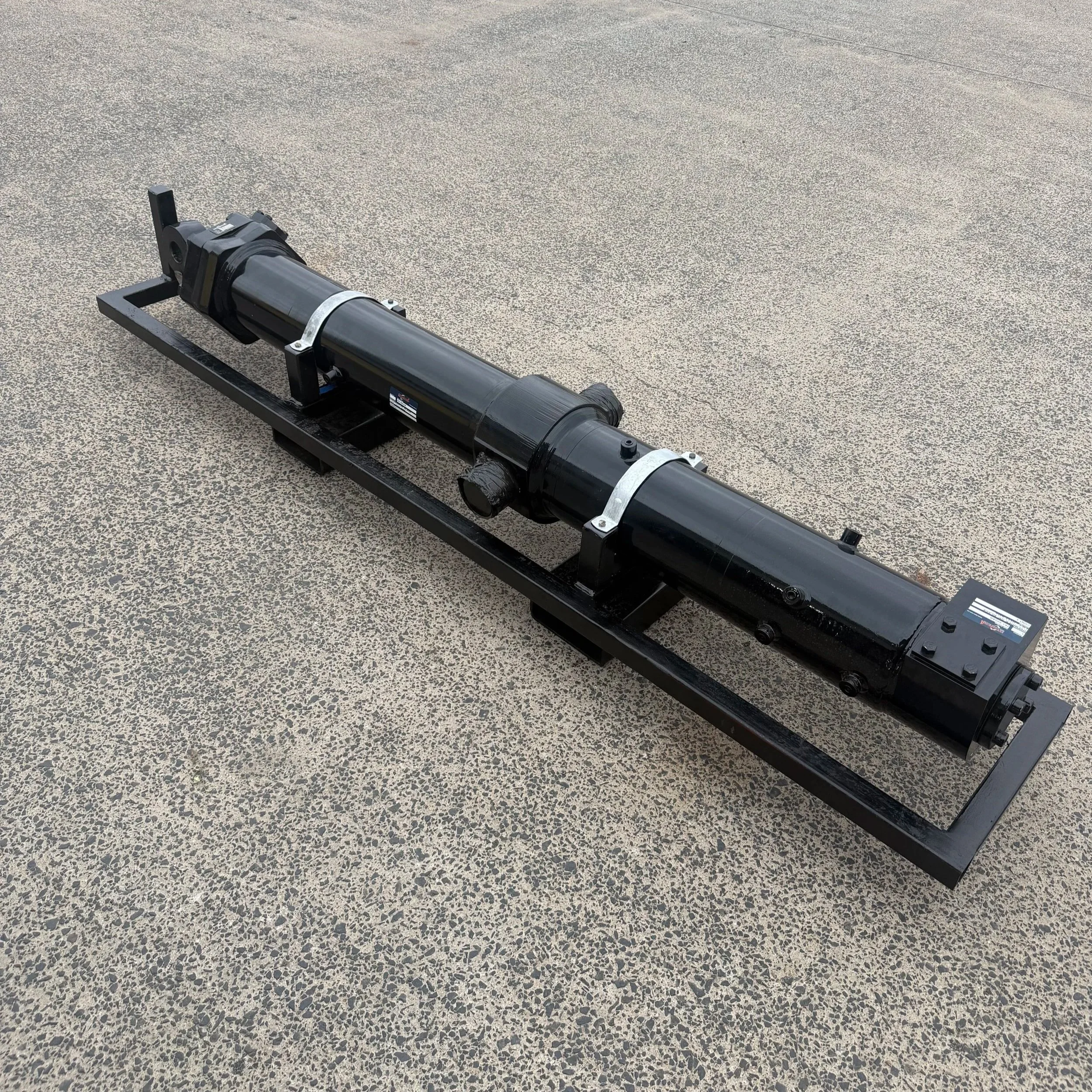 2618004 - CYLINDER GP, BLADE LIFT - $20,000.00+GST EXCHANGE 