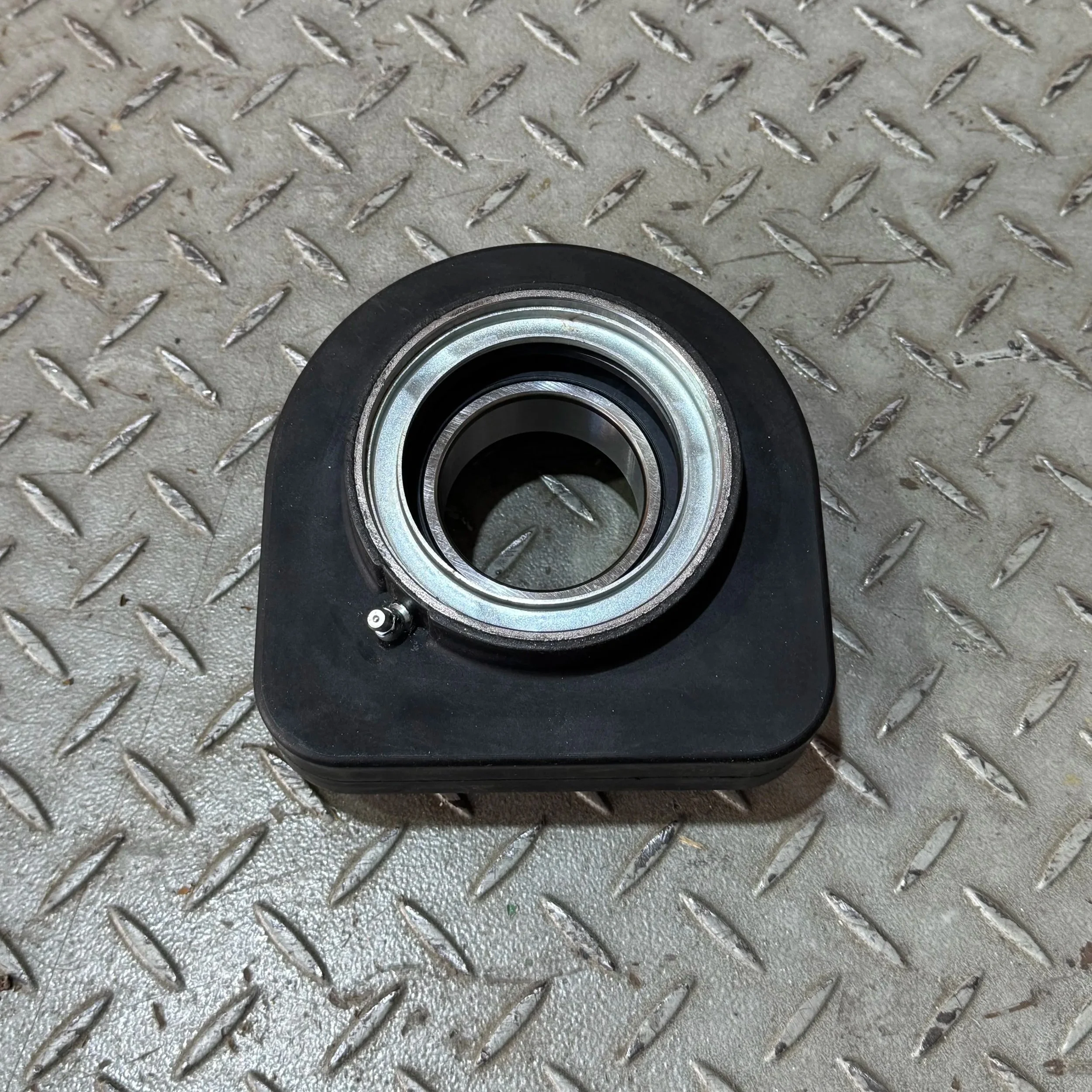 6212888 - SUPPORT, (CENTER) BEARING - $395.00+GST EA