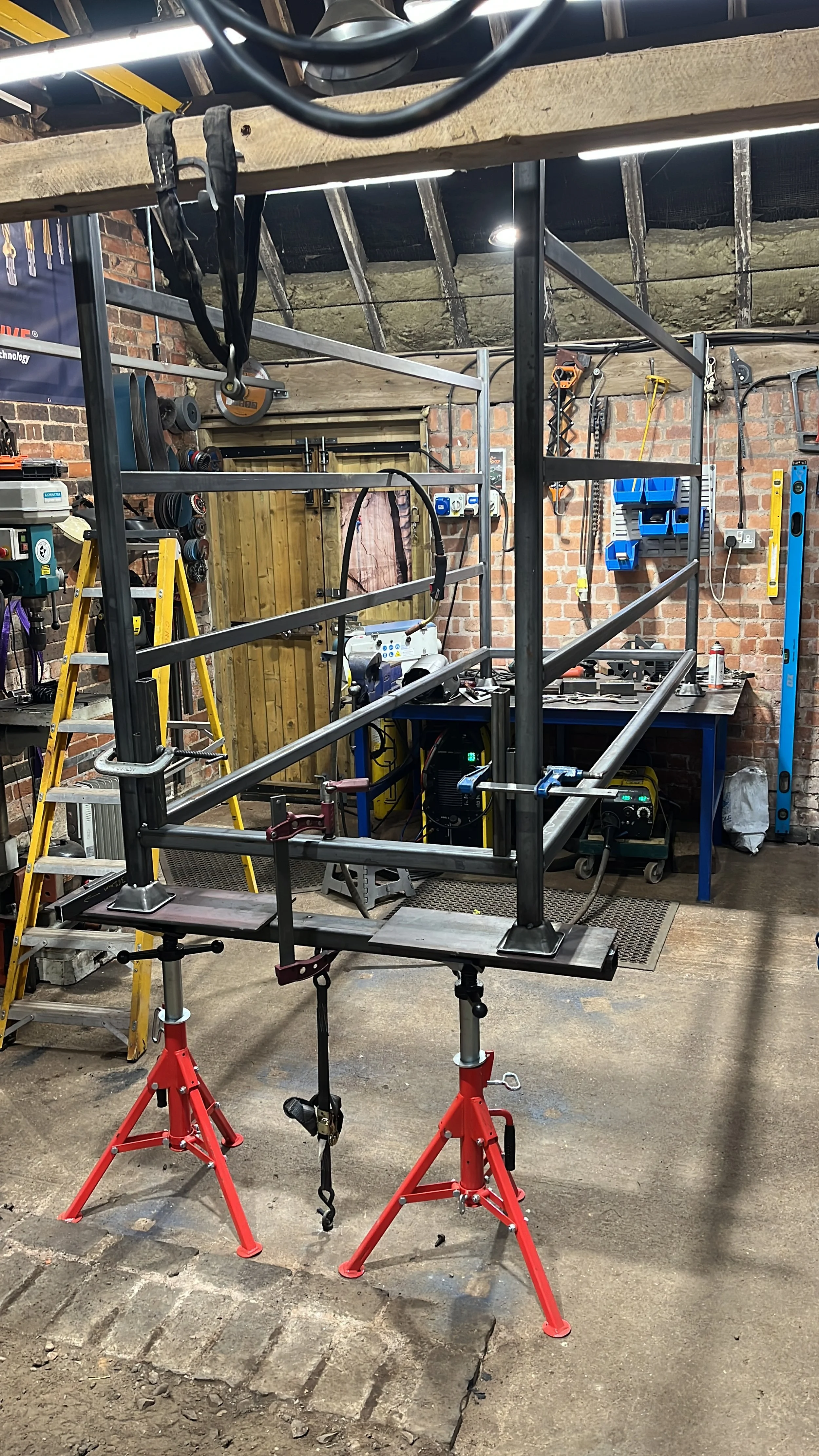 Production of storage stillages.