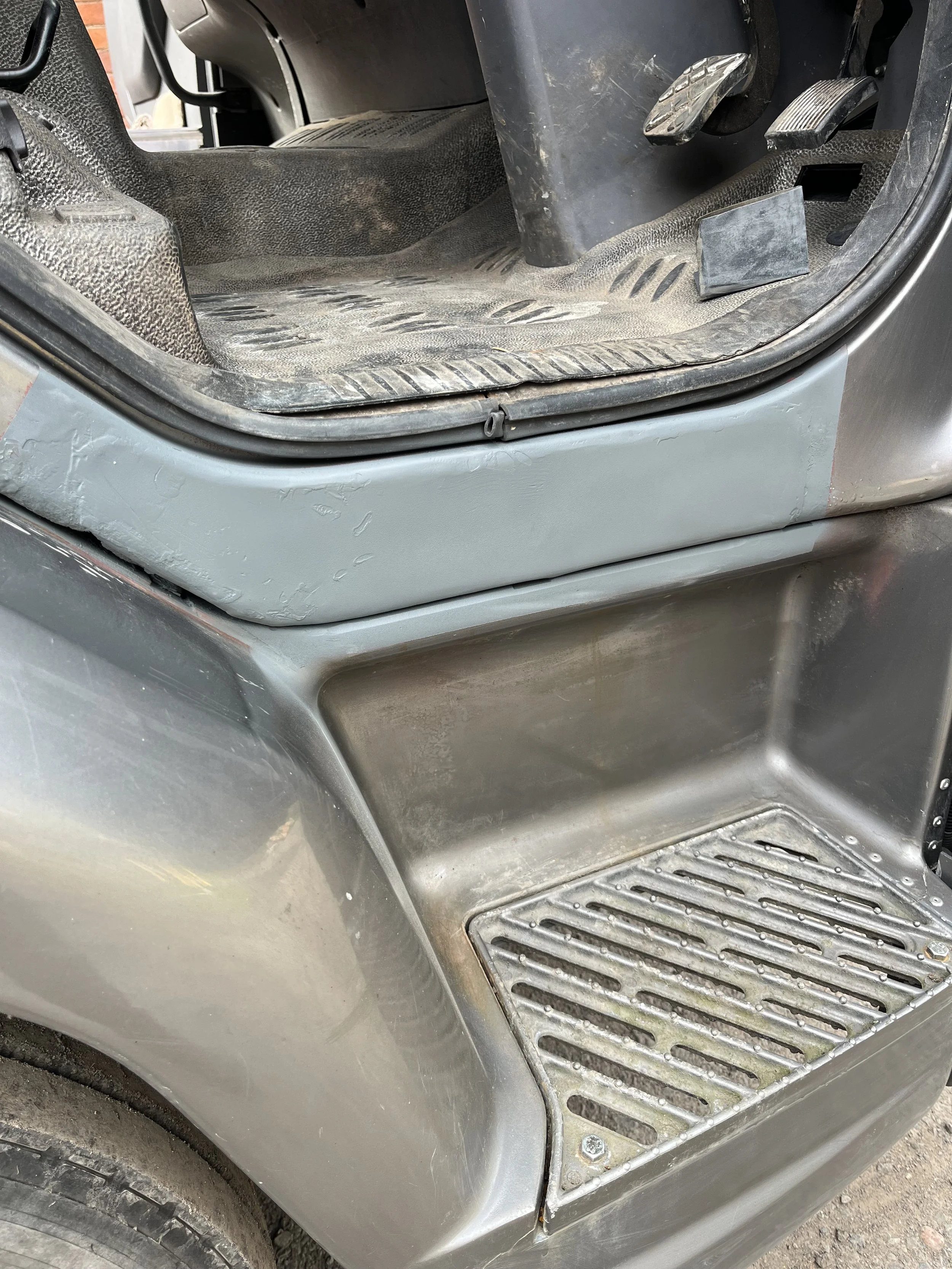 Footwell repar to a DAF Horsebox, a common area of rot on these units 