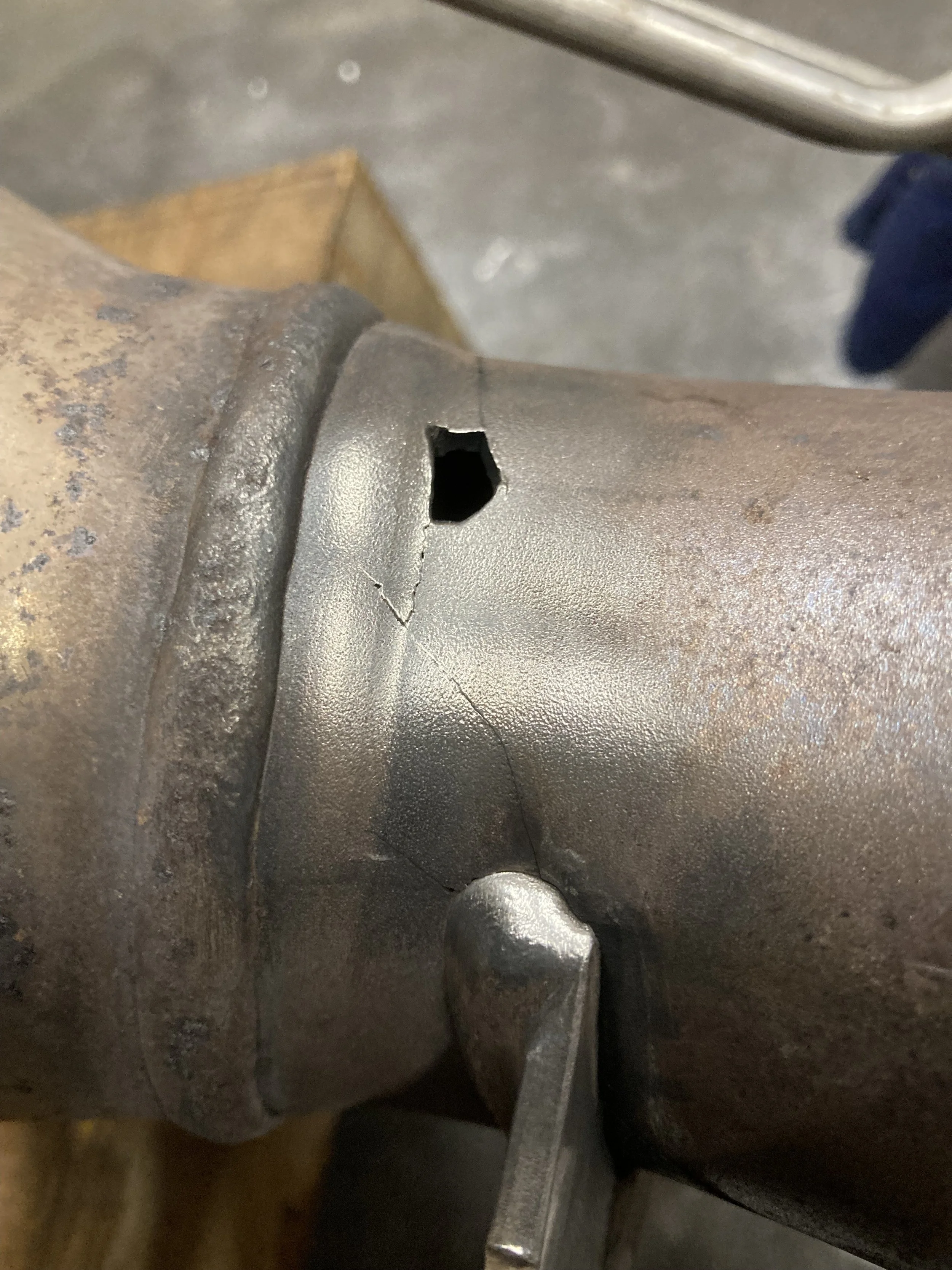 Mercedes exhaust system for a local garage, OEM welding had cracked..