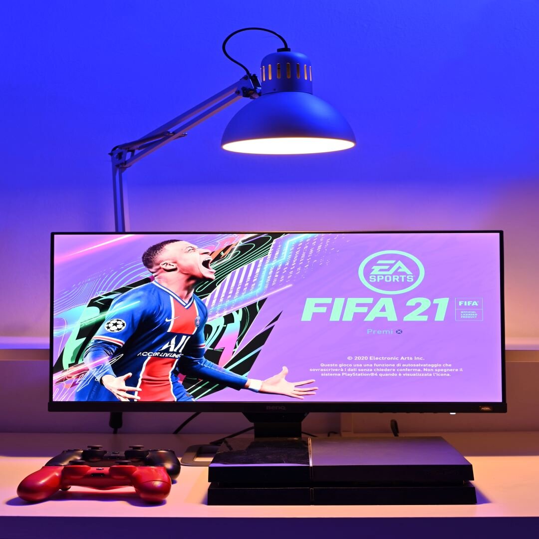 EA SPORTS FIFA 21 Edição Standard PS5 midia digital