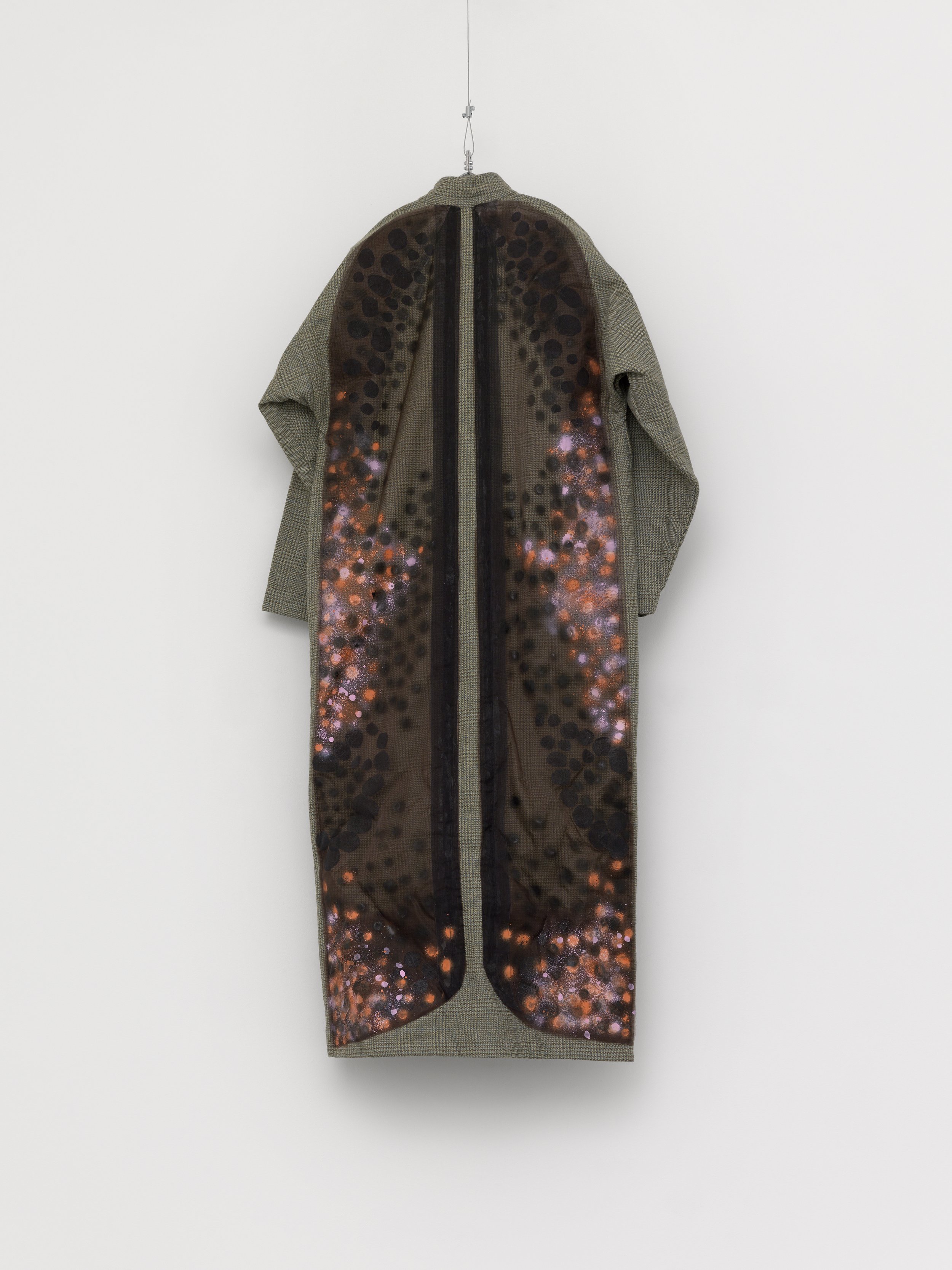   Hummel,  2022, mixed media on fabric, 180 x 150 cm 