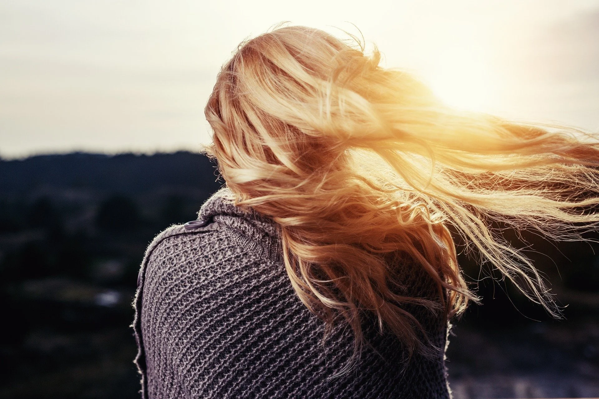Cheveux gras: enfin un shampoing efficace!