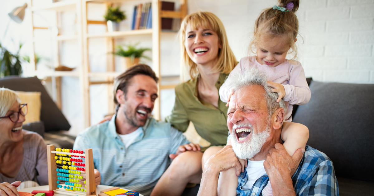 Quand vivre à l'étranger éloigne aussi de ses parents : une inquiétude que beaucoup d'expatriés connaissent