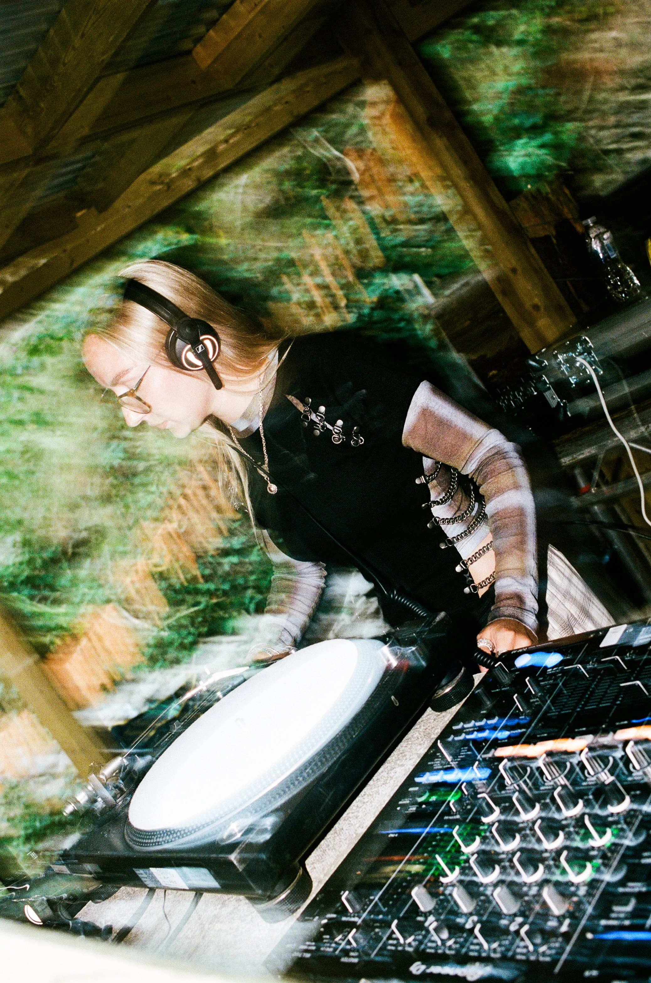 000015310017.jpeg