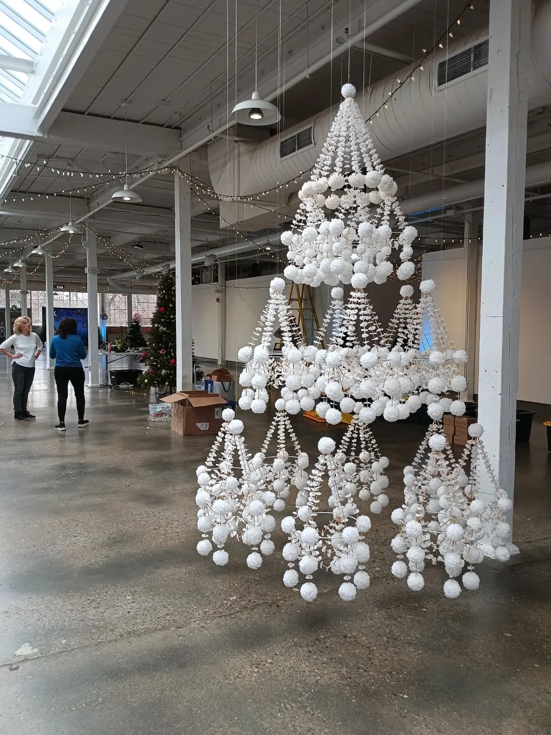 About 6000 hand twirled paper petals later.... 

The Gathering Tree
Installation 
Paper, rye straw, cotton thread, metal hoops

A huge thanks to @creativehub_1352 for sponsoring this fun project and a heartfelt thank you to @jo.yetter and @richardapo
