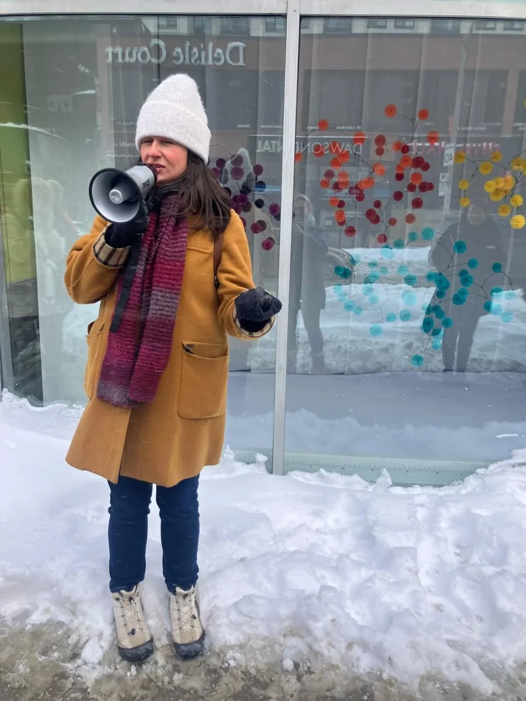 You can still book your free guided tours to see the 7 @designtofestival installations at Yonge and St. Clair. The festival is on until Feb 1.

What a great way to explore Art and the @yongestclair neighbourhood. 

Thanks to @florencehughes for captu