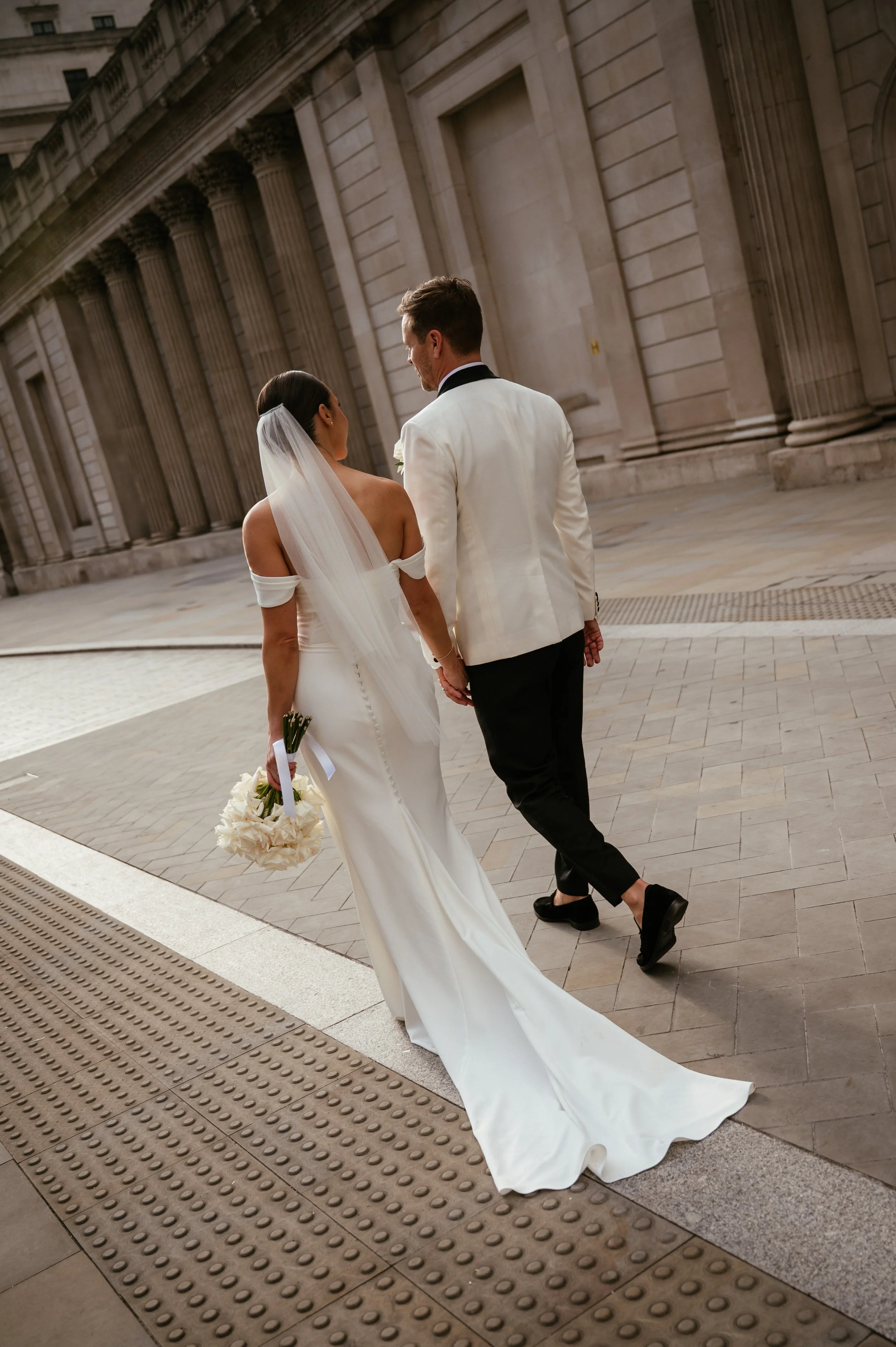 Old Marylebone Town Hall / Wagtail London Wedding by Lauren Braithwaite