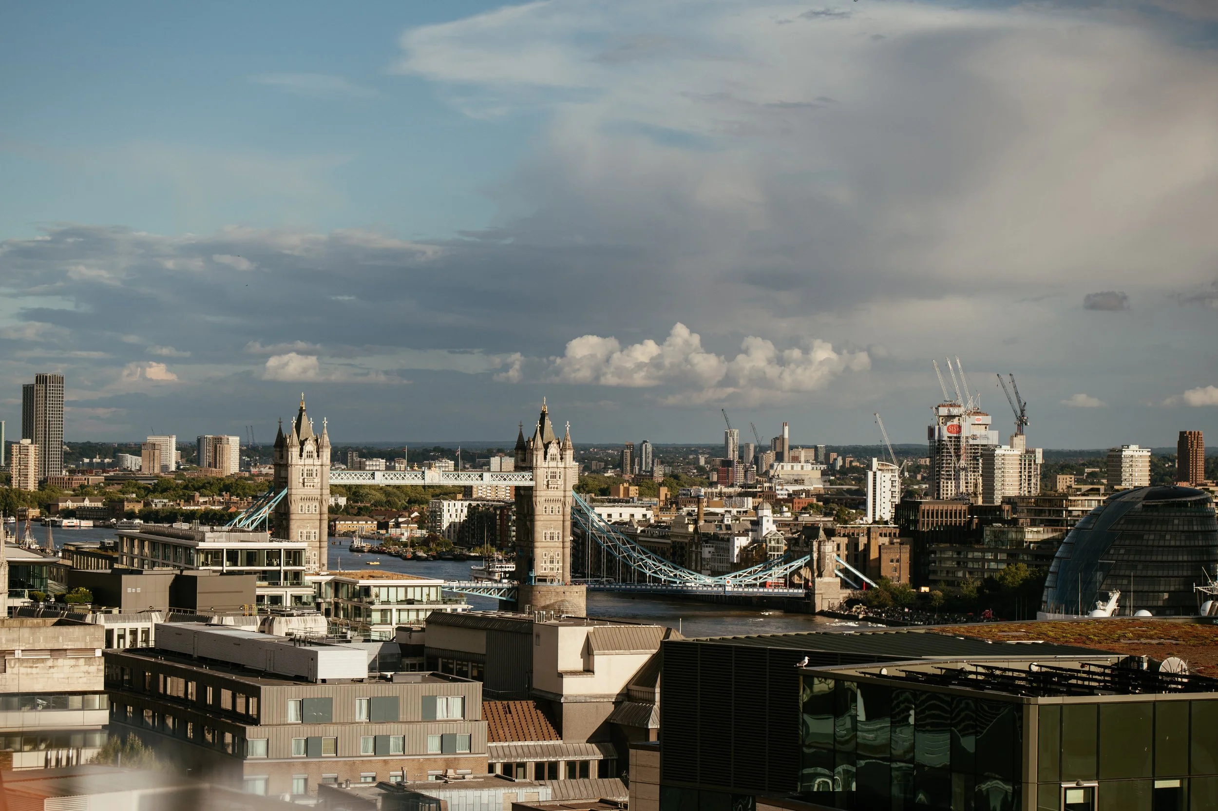 Old Marylebone Town Hall / Wagtail London Wedding by Lauren Braithwaite
