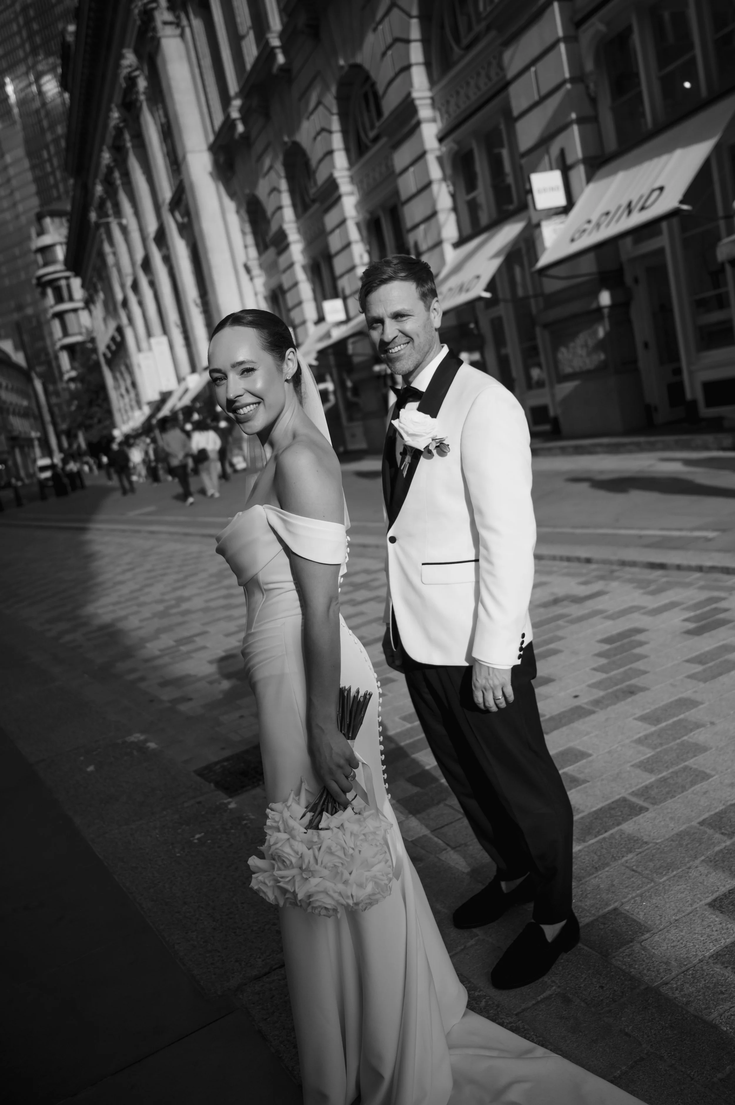 Old Marylebone Town Hall / Wagtail London Wedding by Lauren Braithwaite
