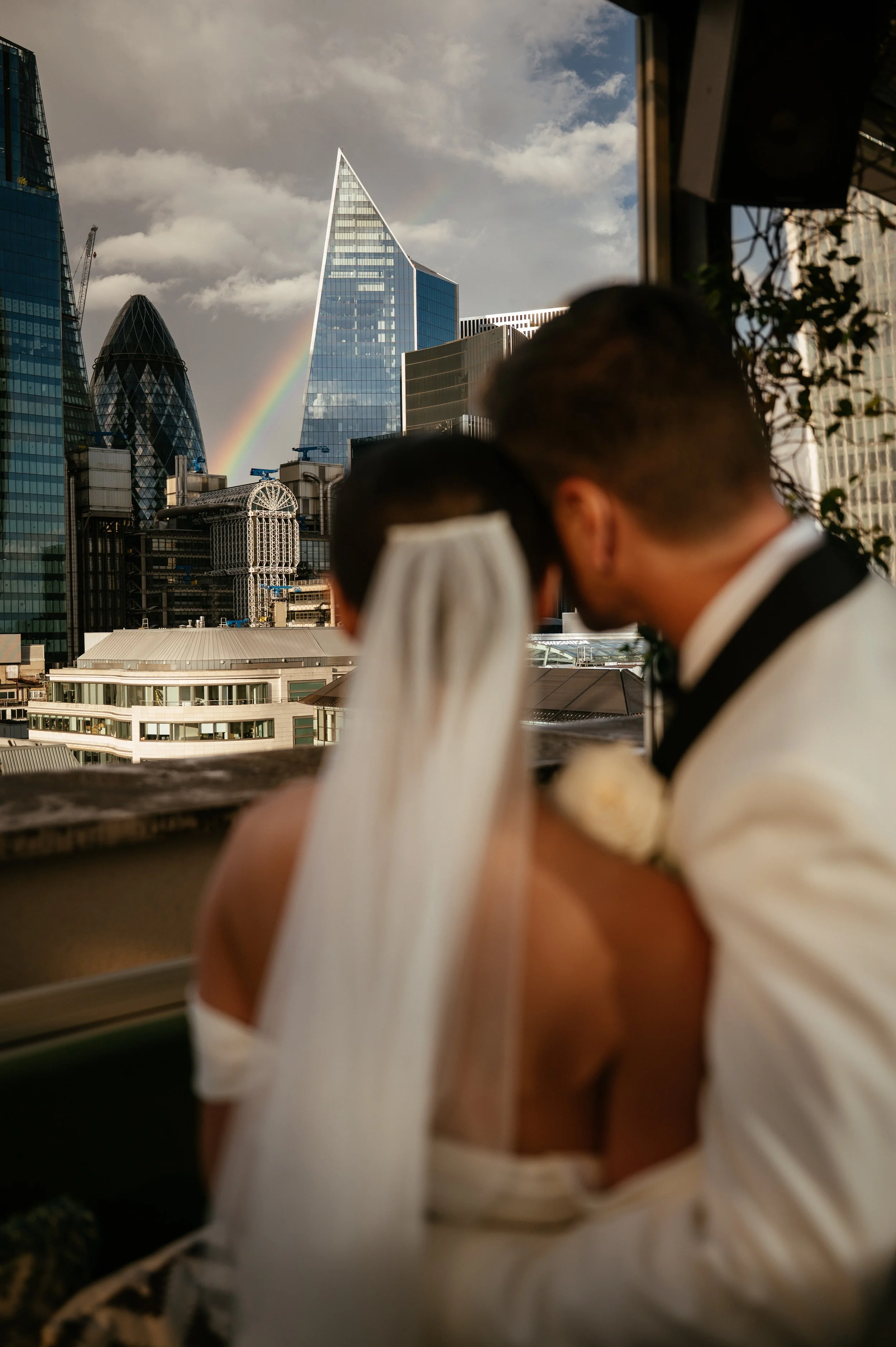 Old Marylebone Town Hall / Wagtail London Wedding by Lauren Braithwaite