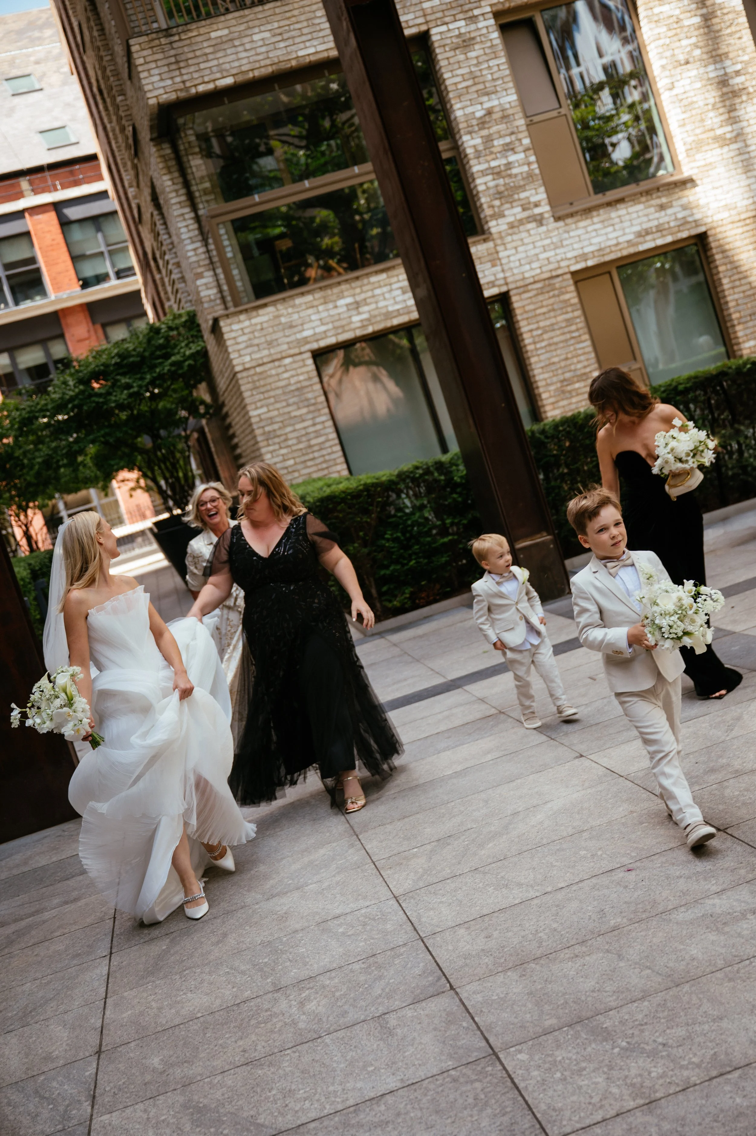 Fitzrovia Chapel Wedding / Lauren Braithwaite