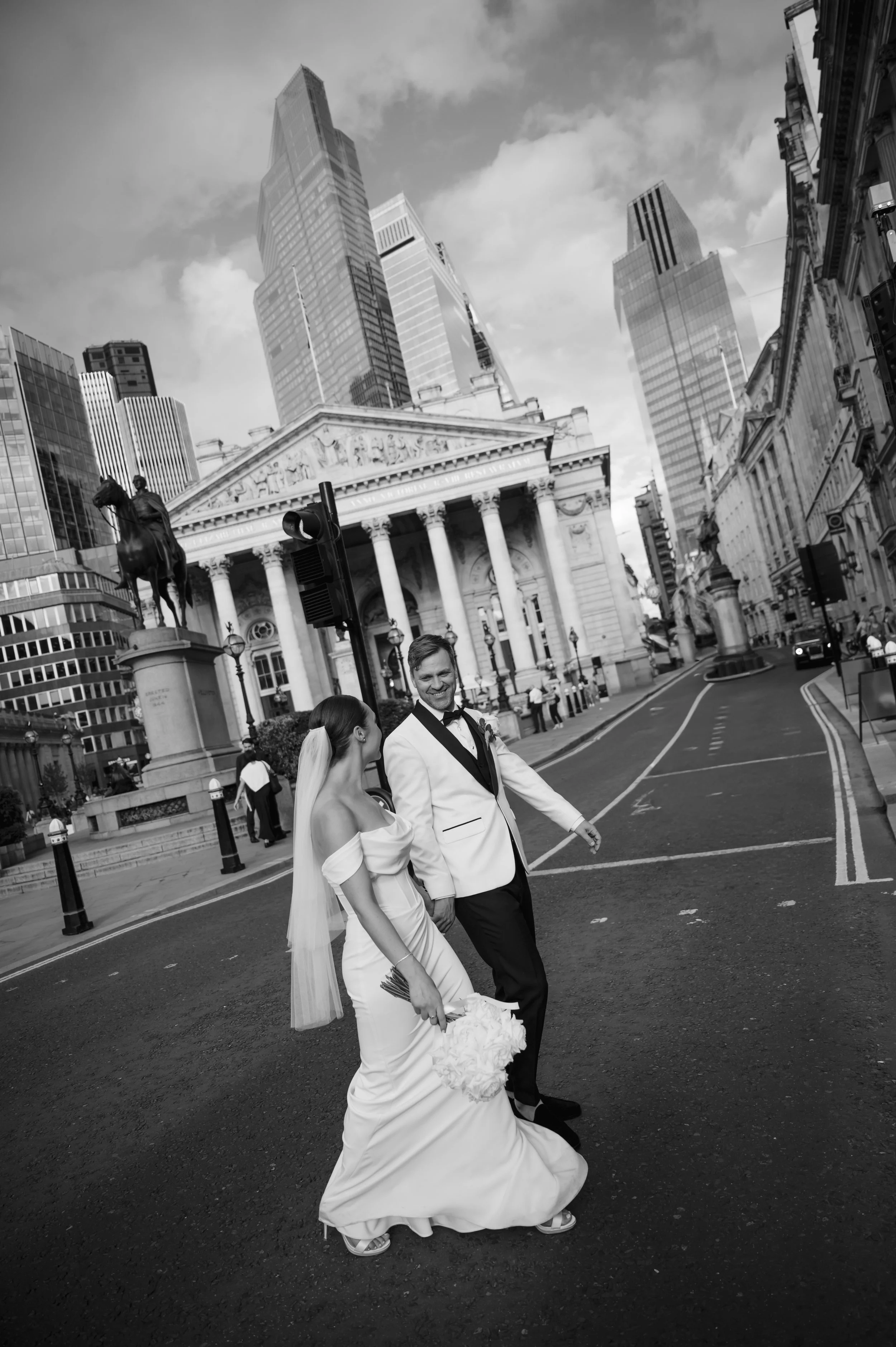 Old Marylebone Town Hall / Wagtail London Wedding by Lauren Braithwaite