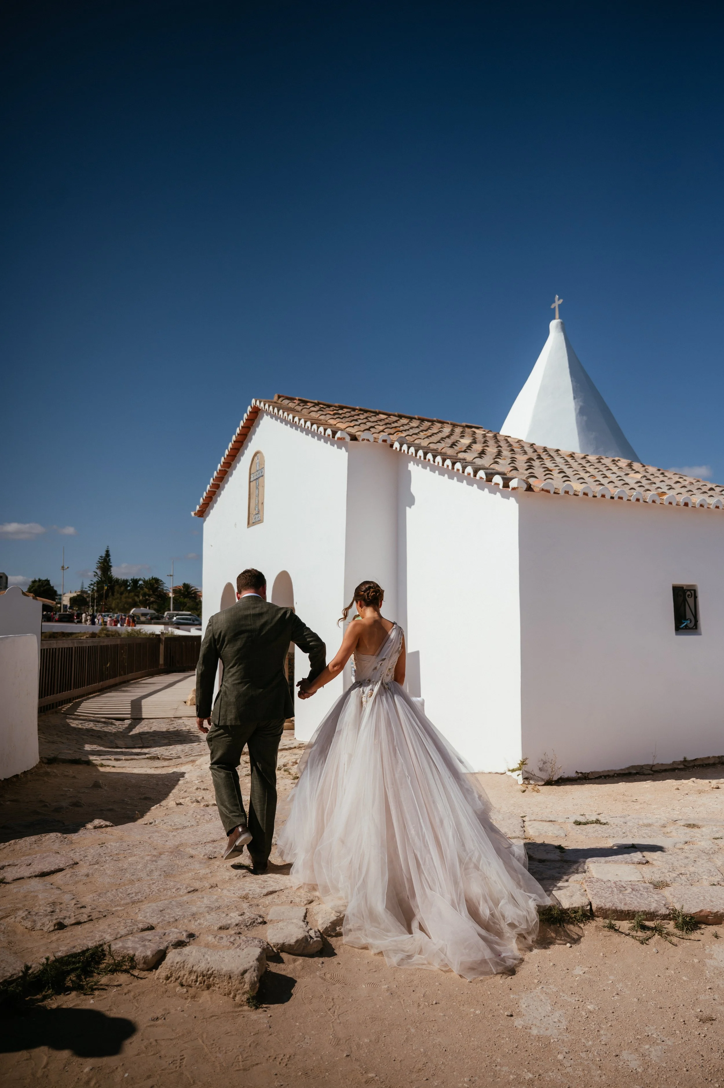 Chapel Nossa Senhora Da Rocha and Morgado do Quintão Wedding in Portugal by Lauren Braithwaite